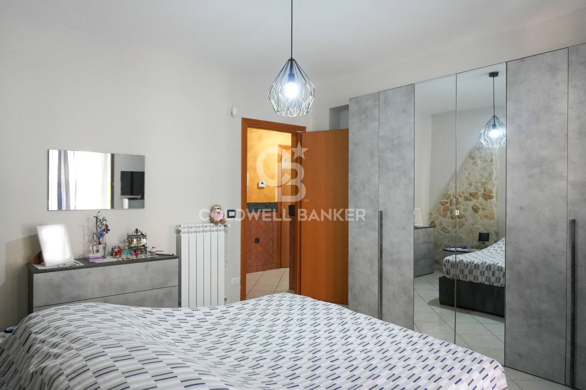 Appartamento in vendita a Aci Catena