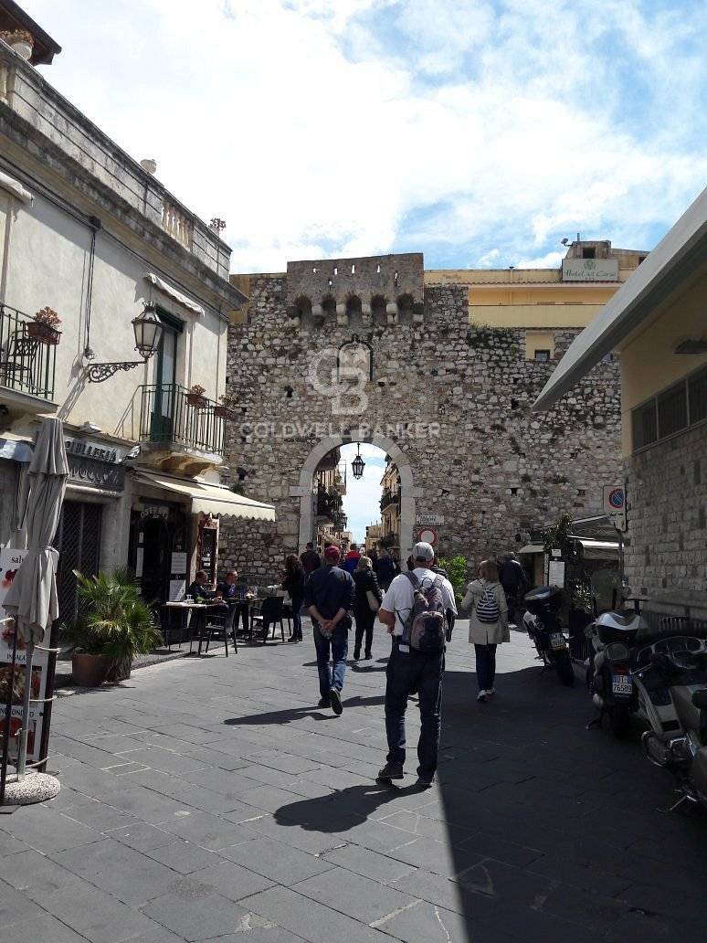 Attivit commerciale in vendita a Taormina