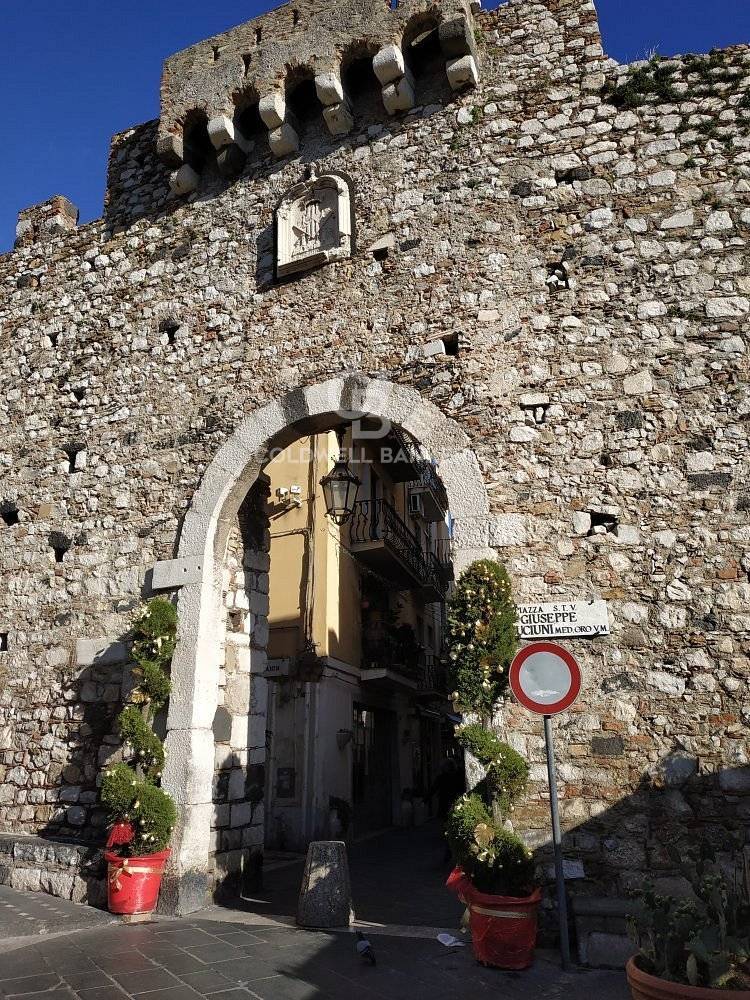 Attivit commerciale in vendita a Taormina