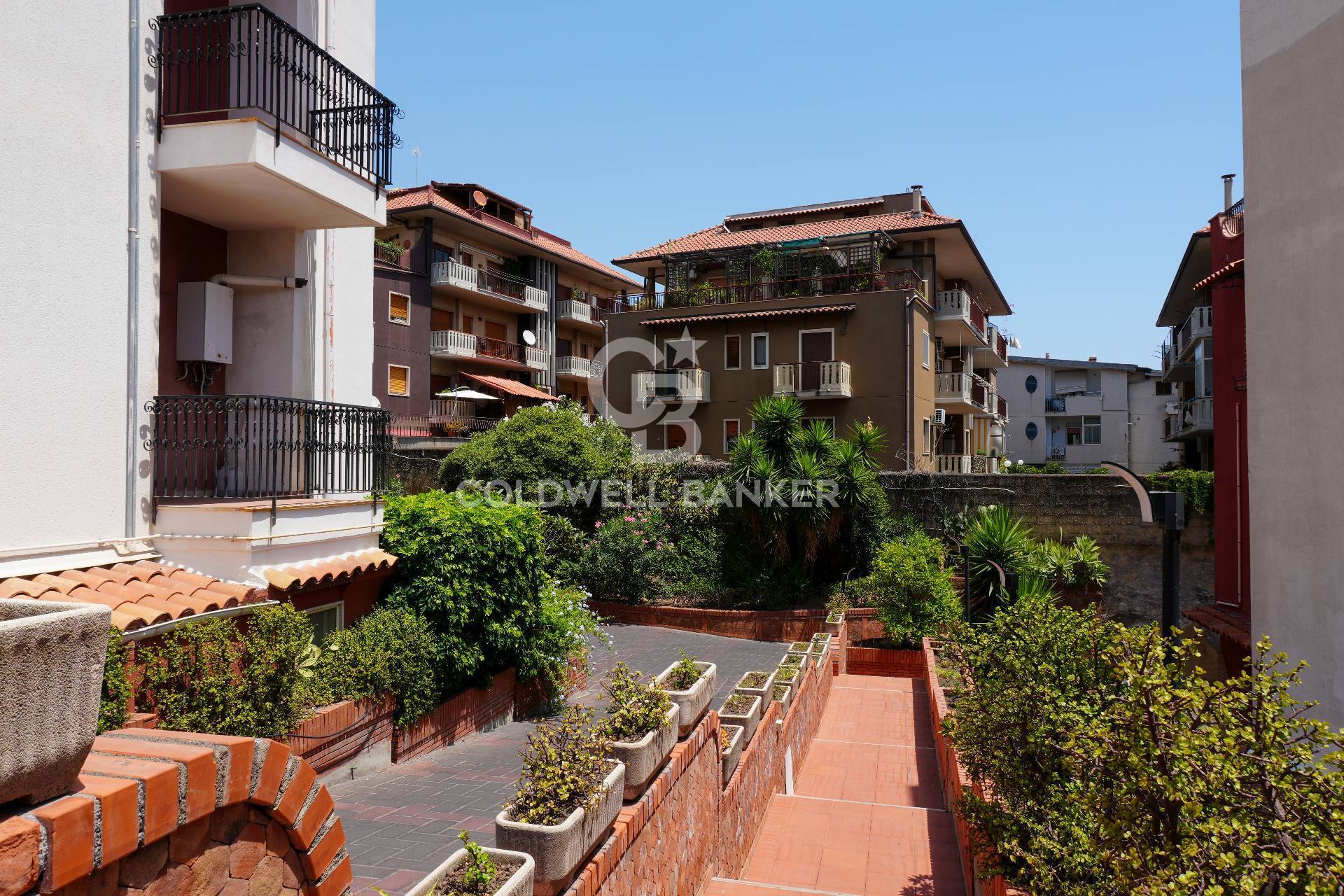 Appartamento in vendita a Aci Castello