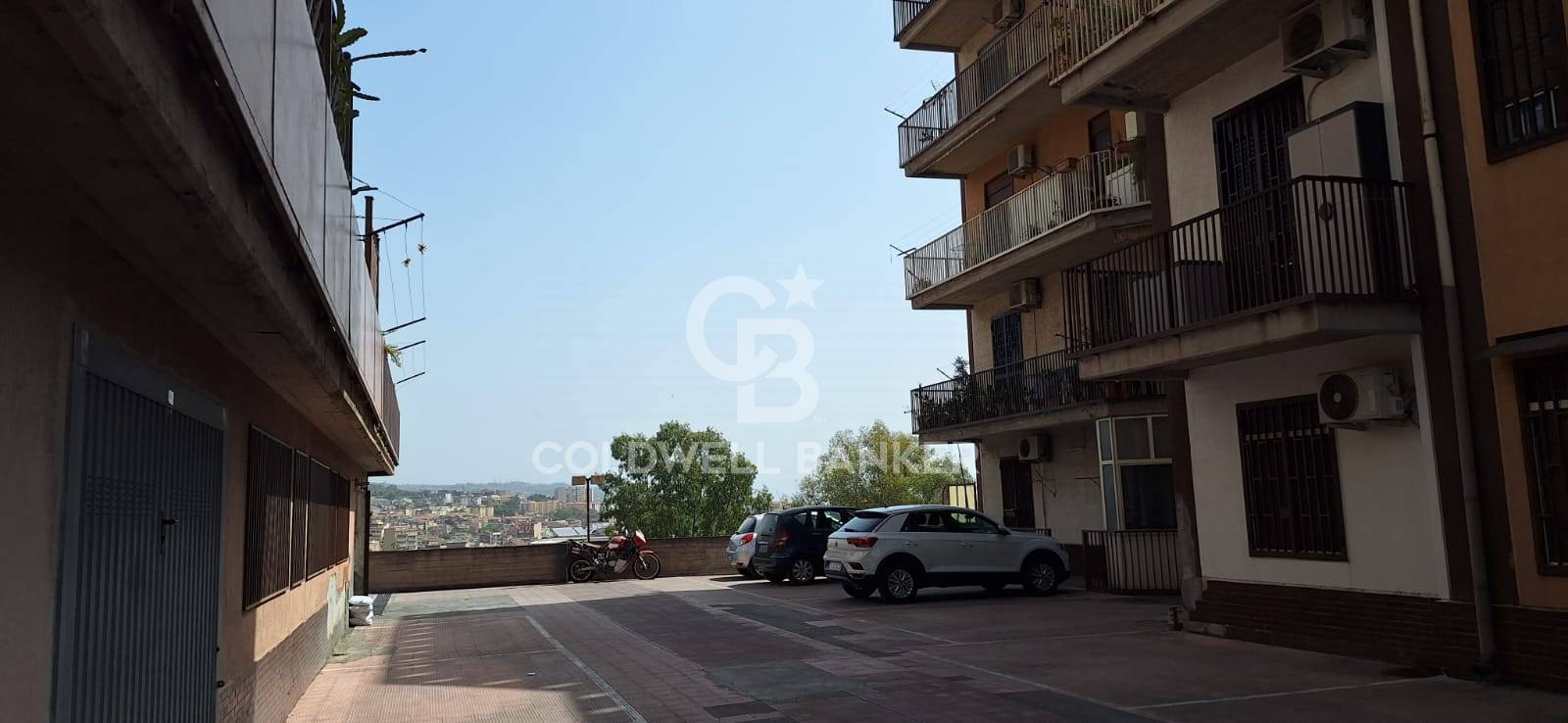 3 locali in vendita a Catania, Rapisardi-Diaz,San Nullo,Sebastiano Catani