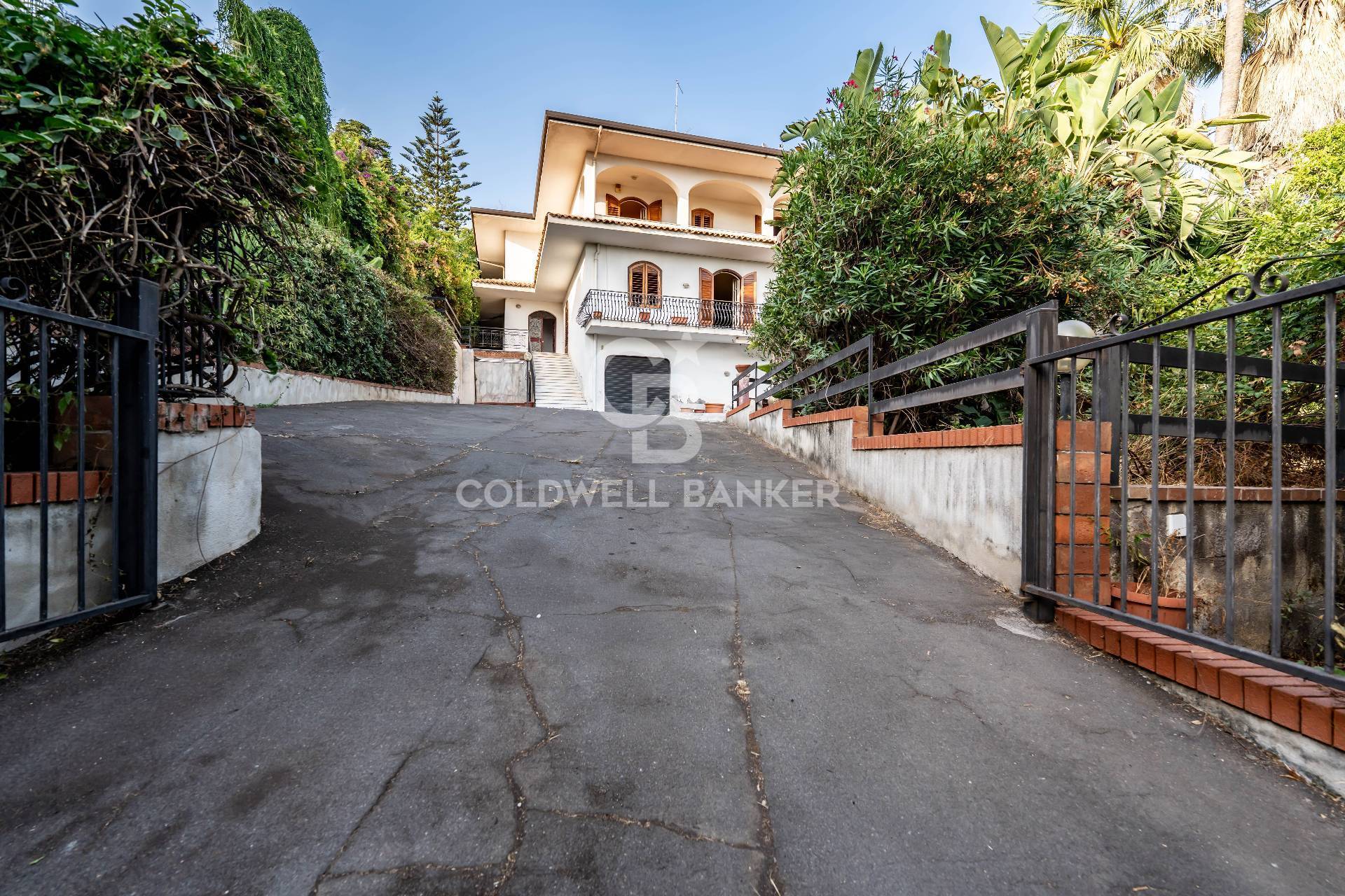 Villa in vendita a Gravina di Catania