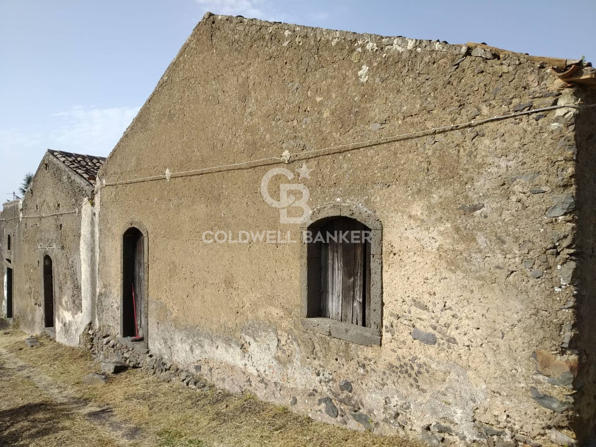 Magazzino in vendita a Giarre