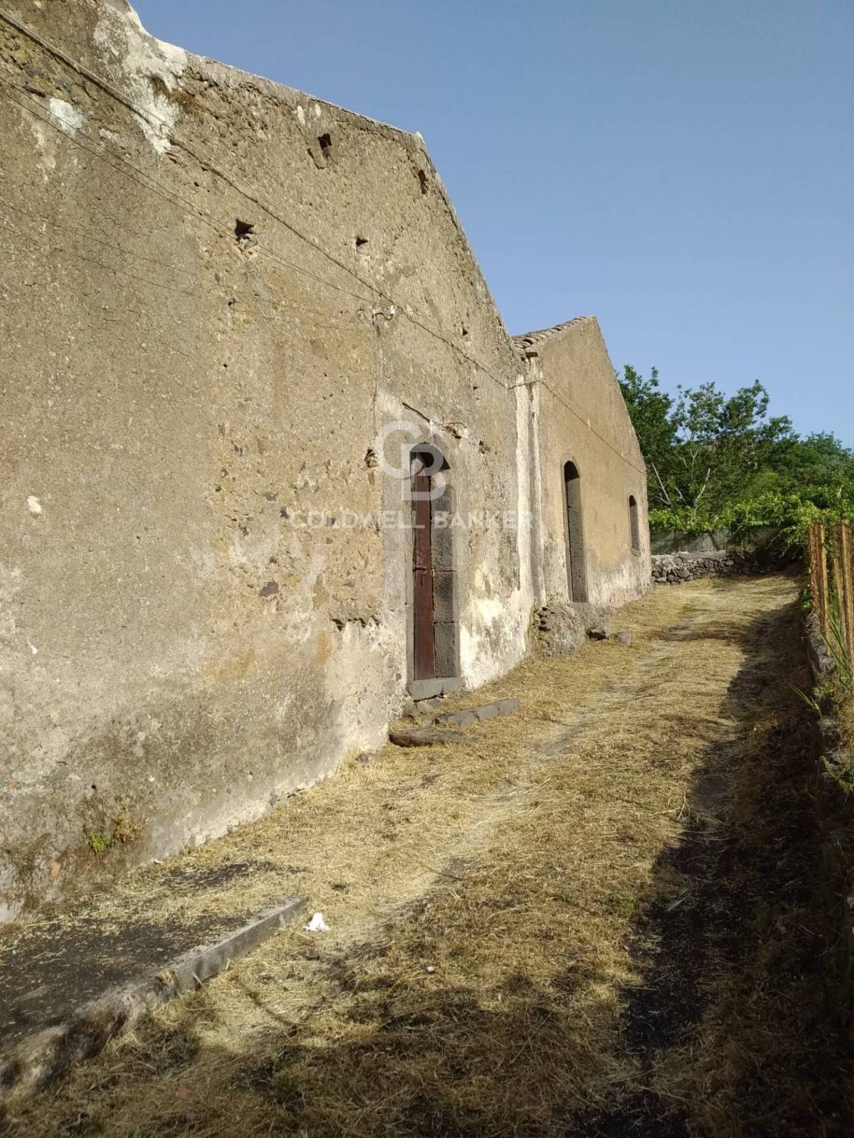 Magazzino in vendita a Giarre