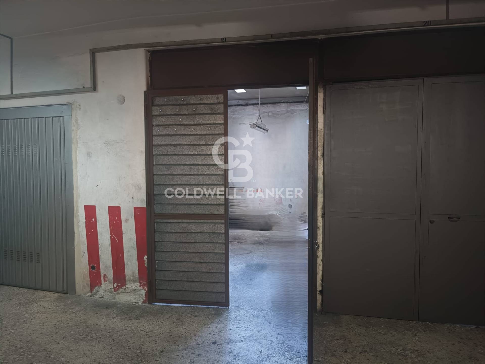 Box o garage in vendita a Acireale