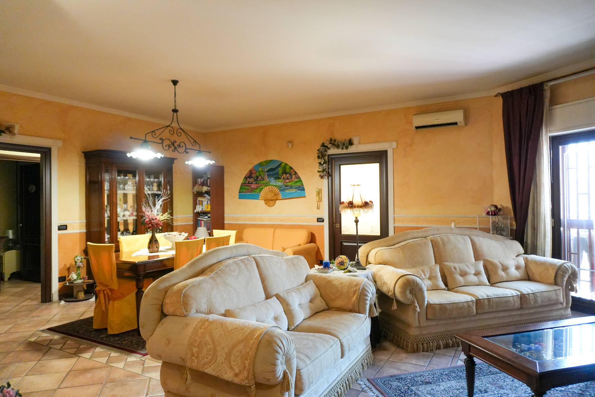 Appartamento in vendita a Aci Catena