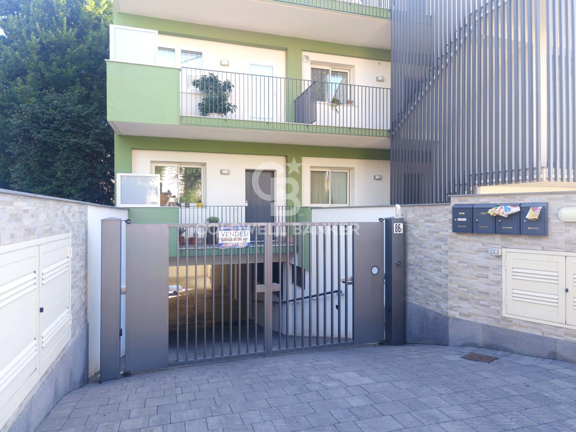 Box o garage in vendita a Acireale