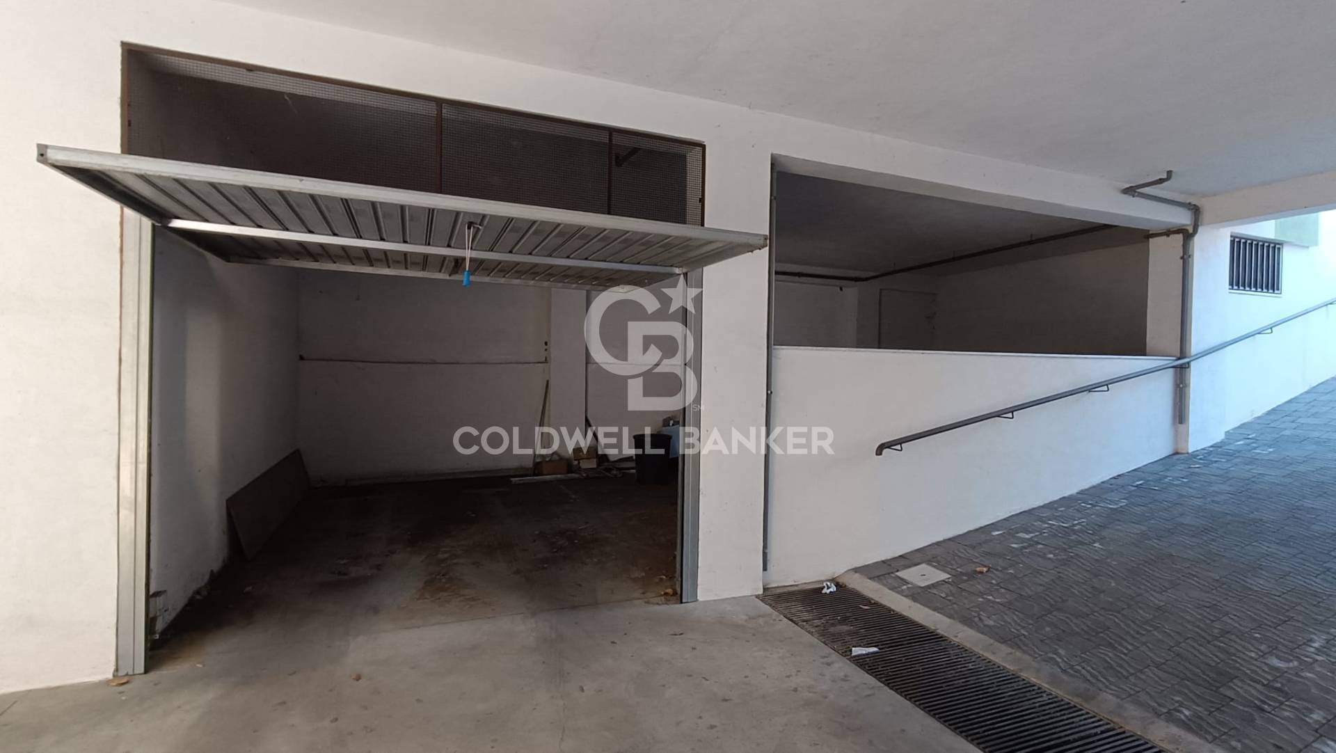 Box o garage in vendita a Acireale