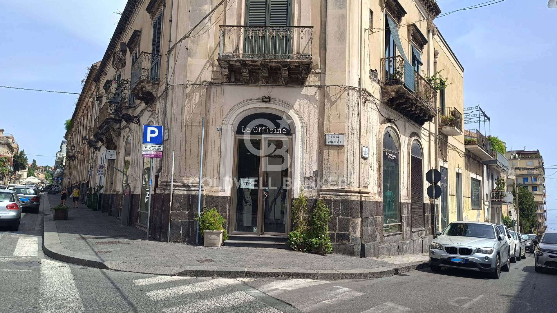 Locale commerciale in affitto a Acireale