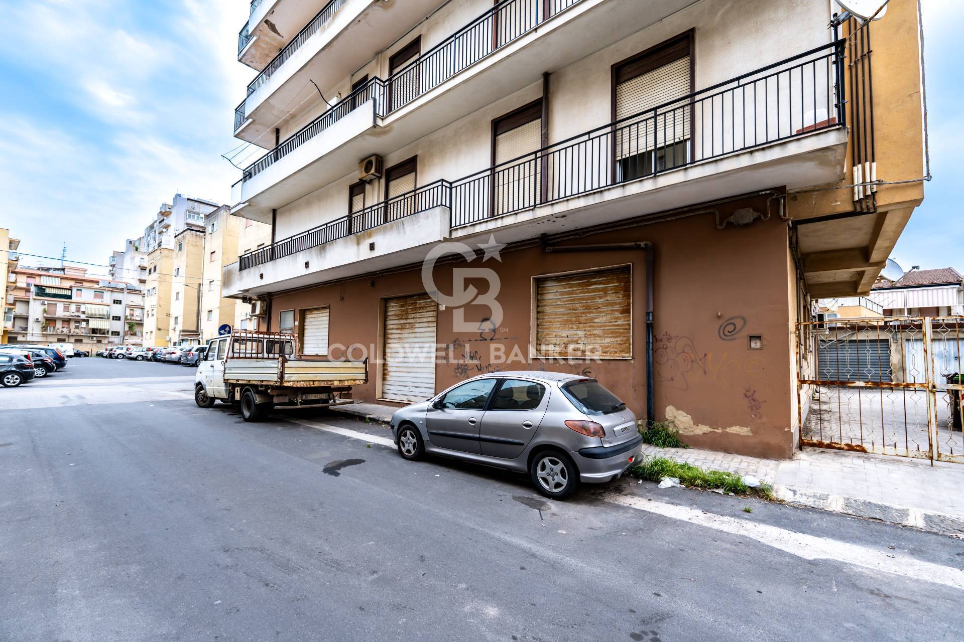 Locale commerciale in vendita a Caltagirone