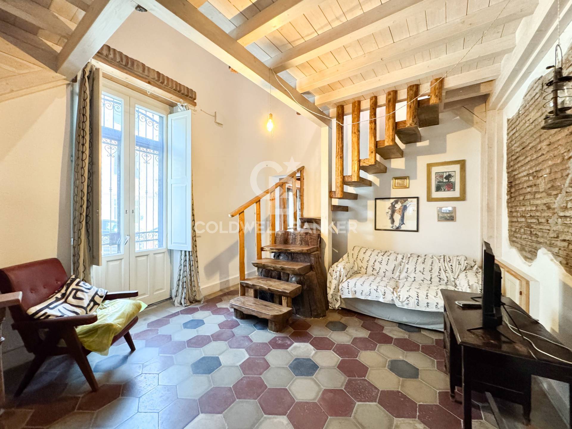 Casa indipendente in vendita a Aci Castello