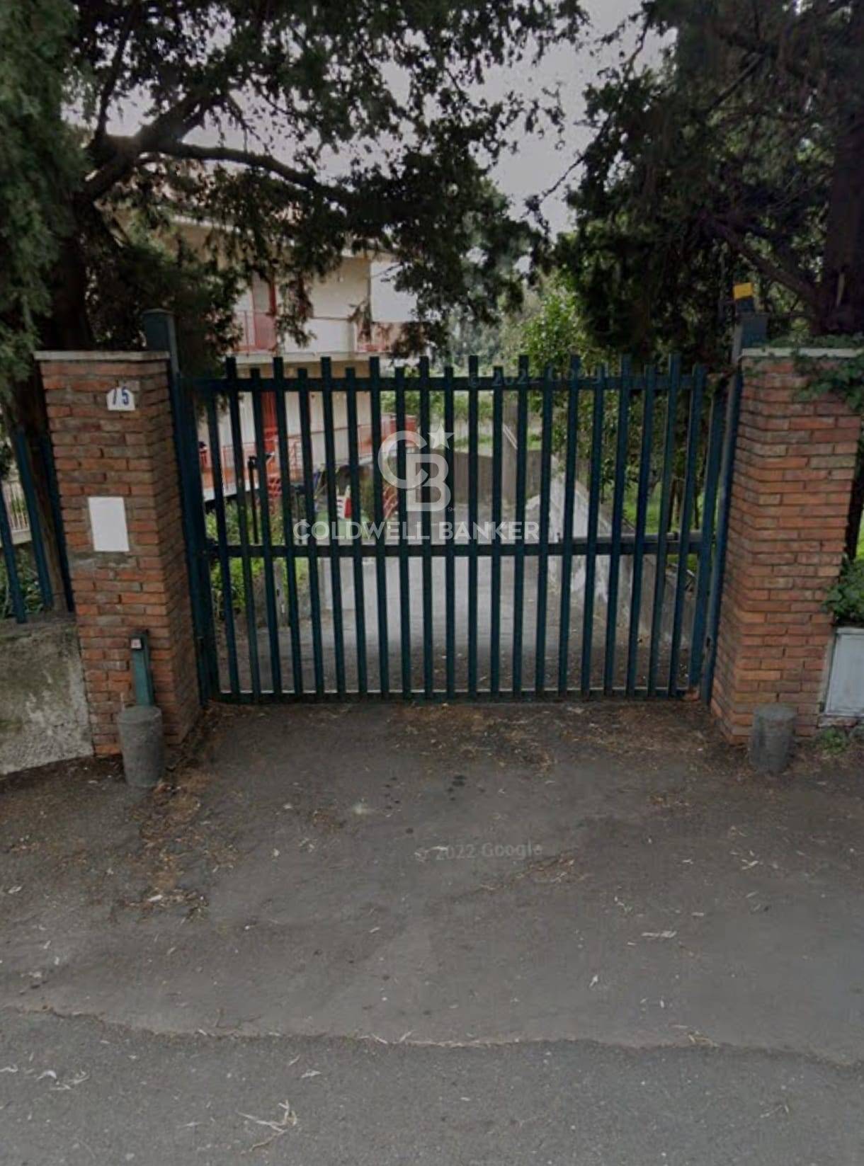 Deposito in vendita a Acireale
