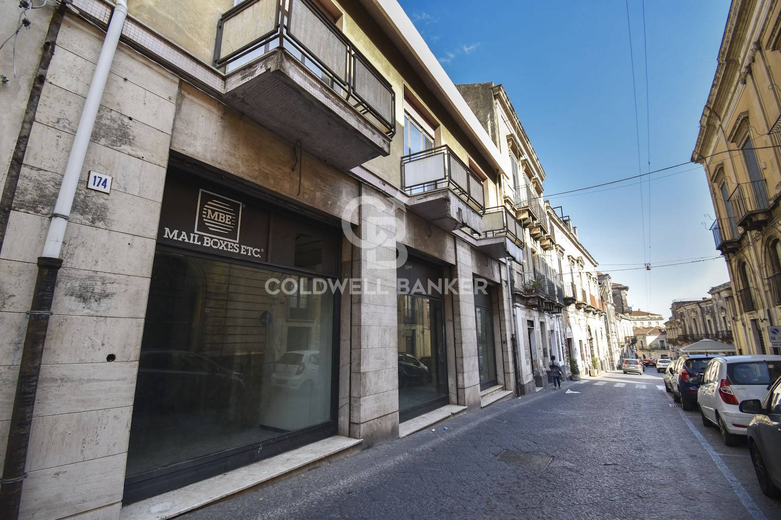 Negozio in affitto a Acireale