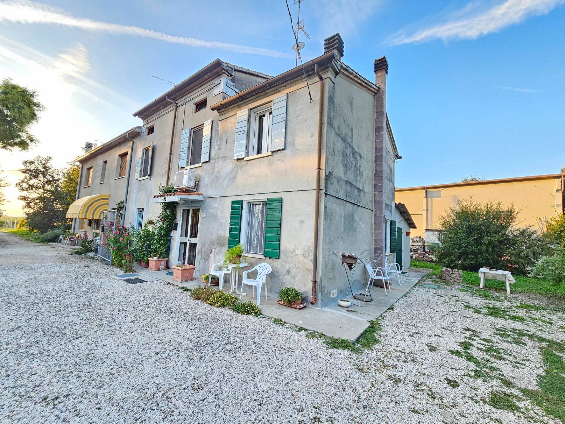 Porzione di Casa in vendita a Mirandola, Gavello