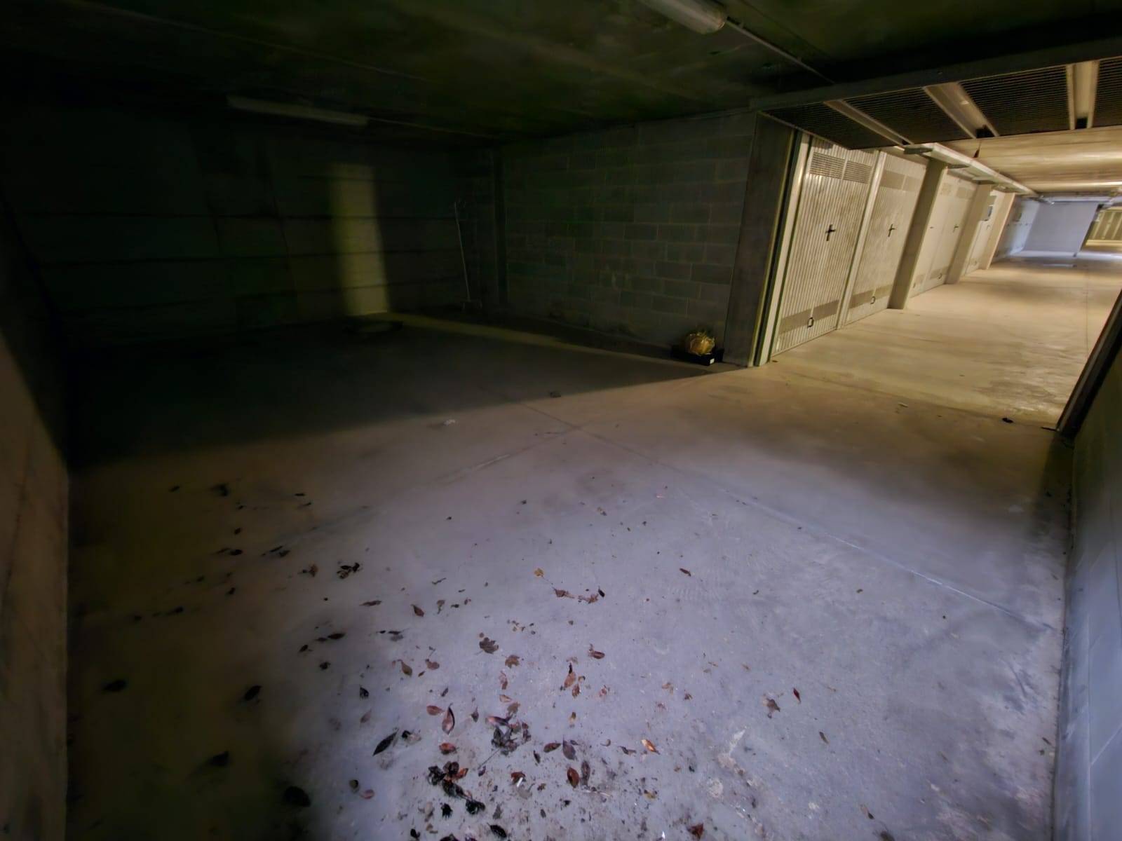 Box o garage in vendita a Mirandola