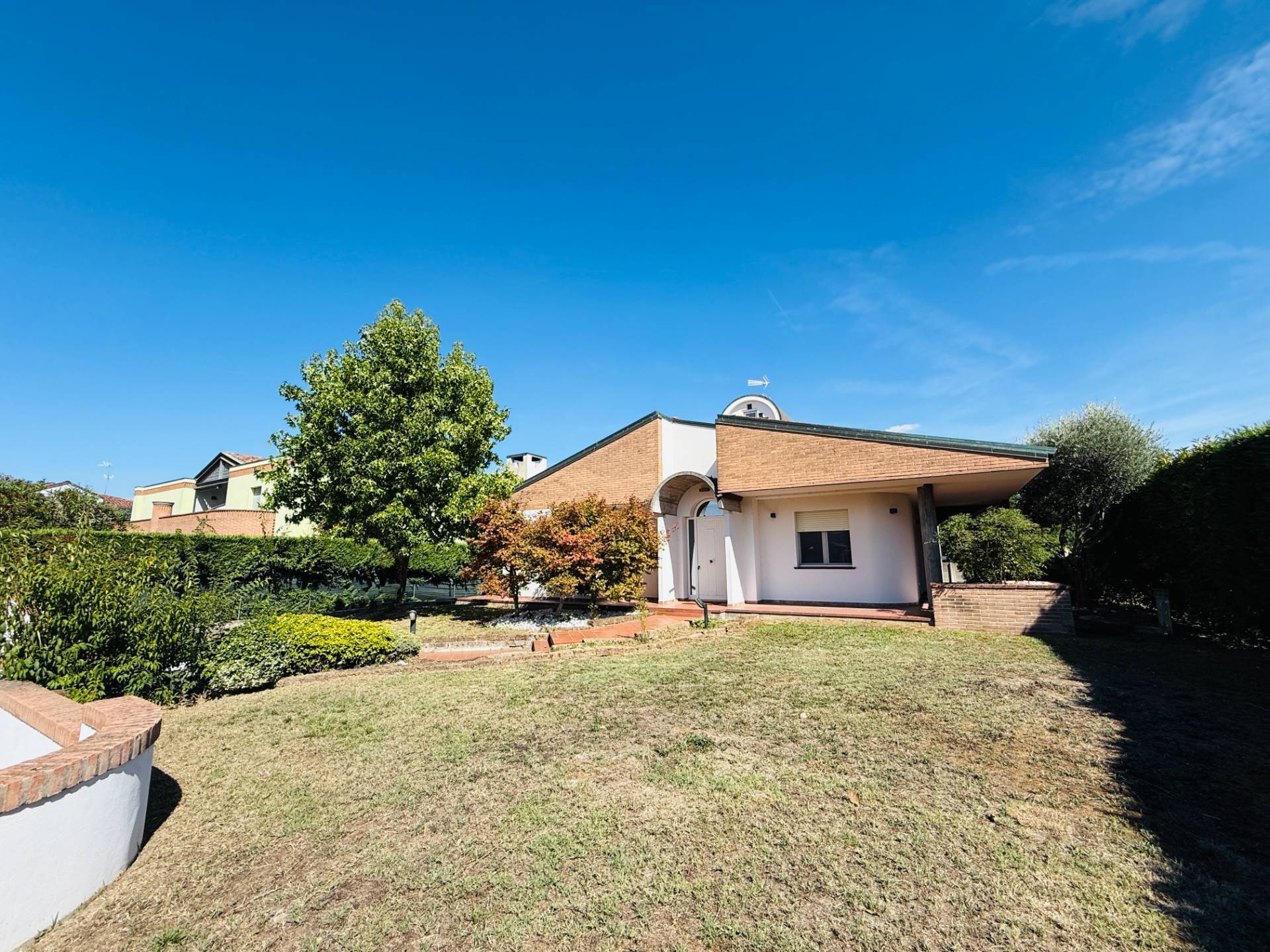 Villa Singola in vendita a Poggio Rusco