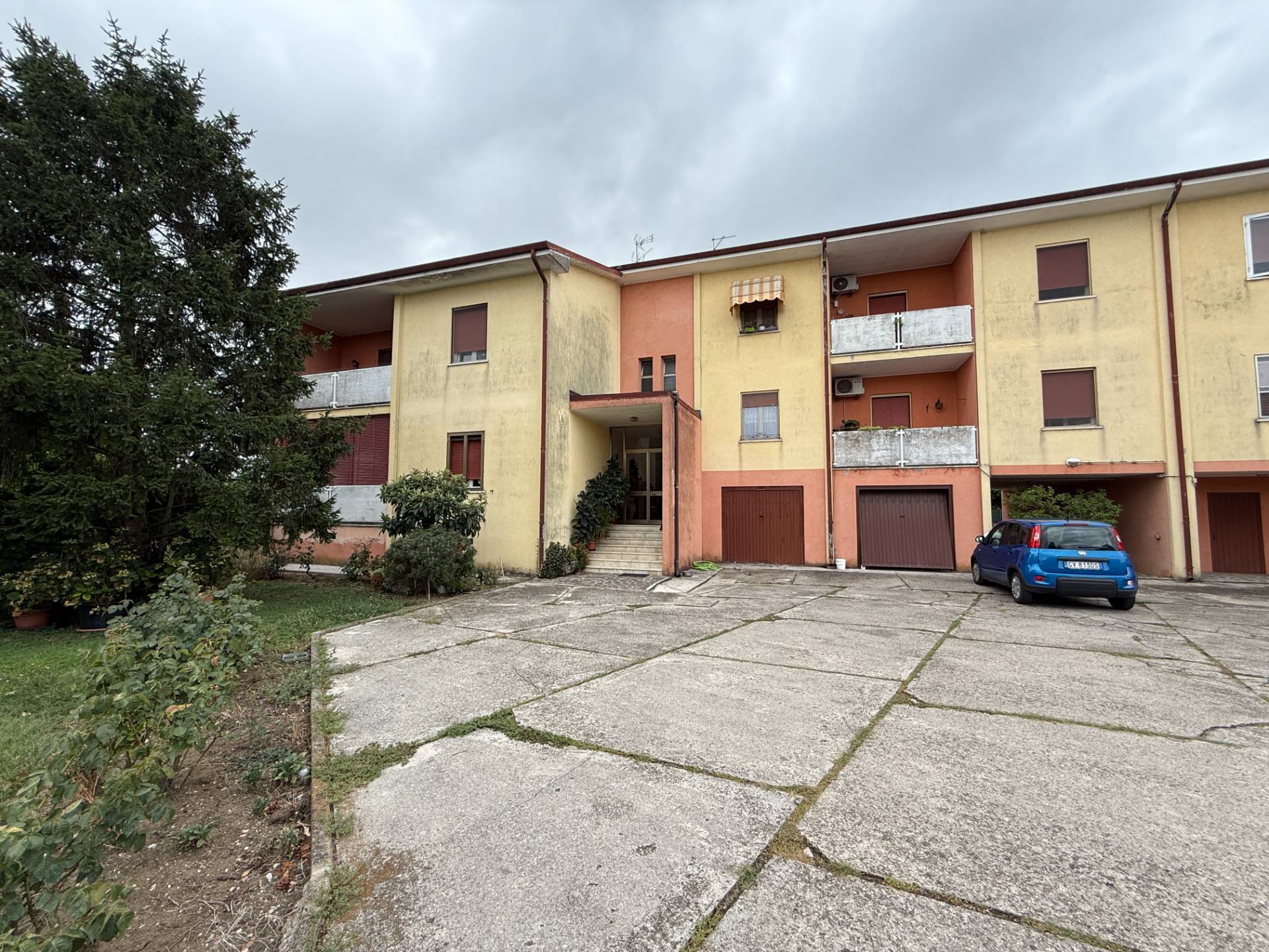 Appartamento al 2 ed ultimo Piano in vendita a Poggio Rusco