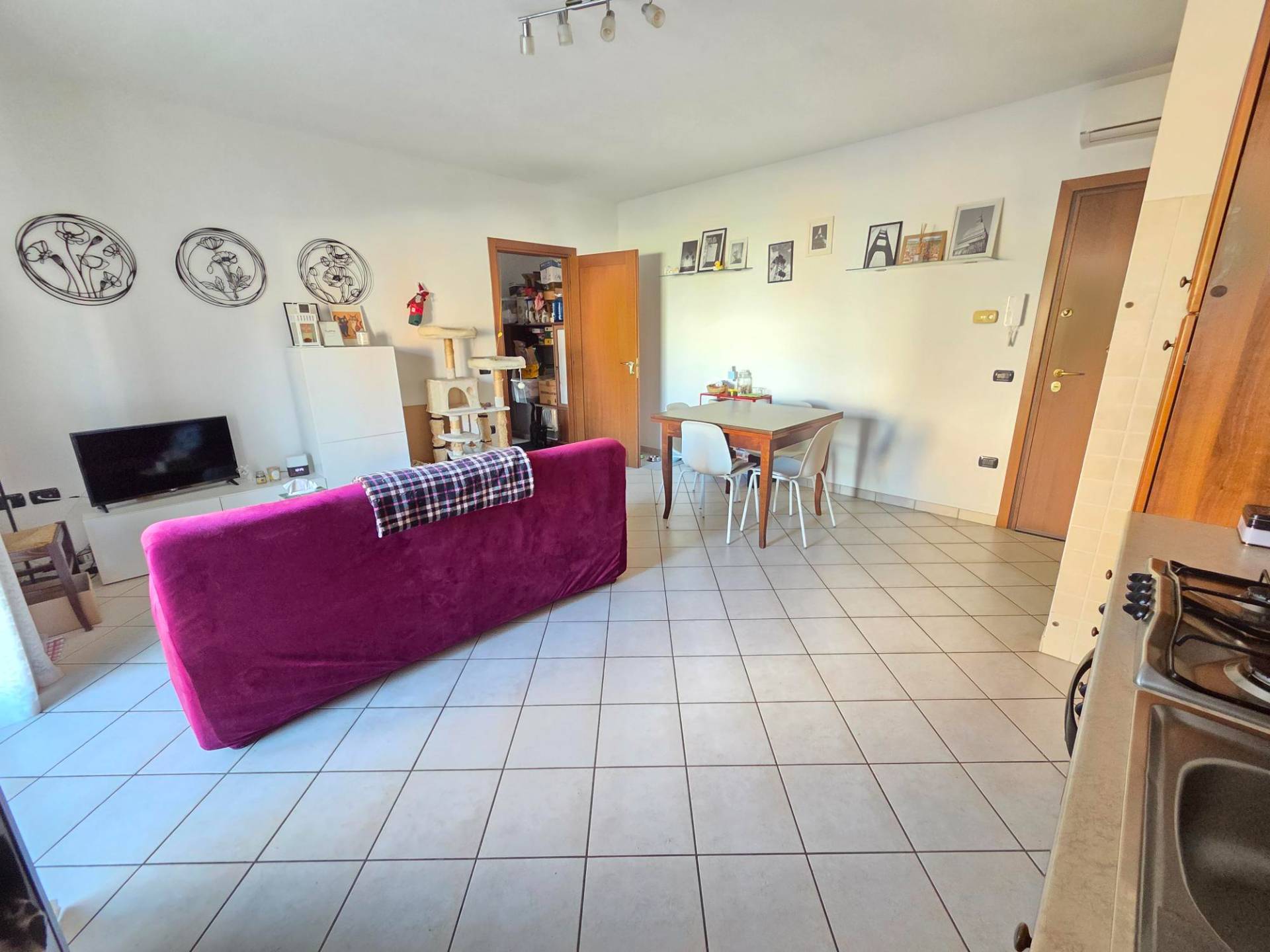 Appartamento al 1 Piano in vendita a Mirandola