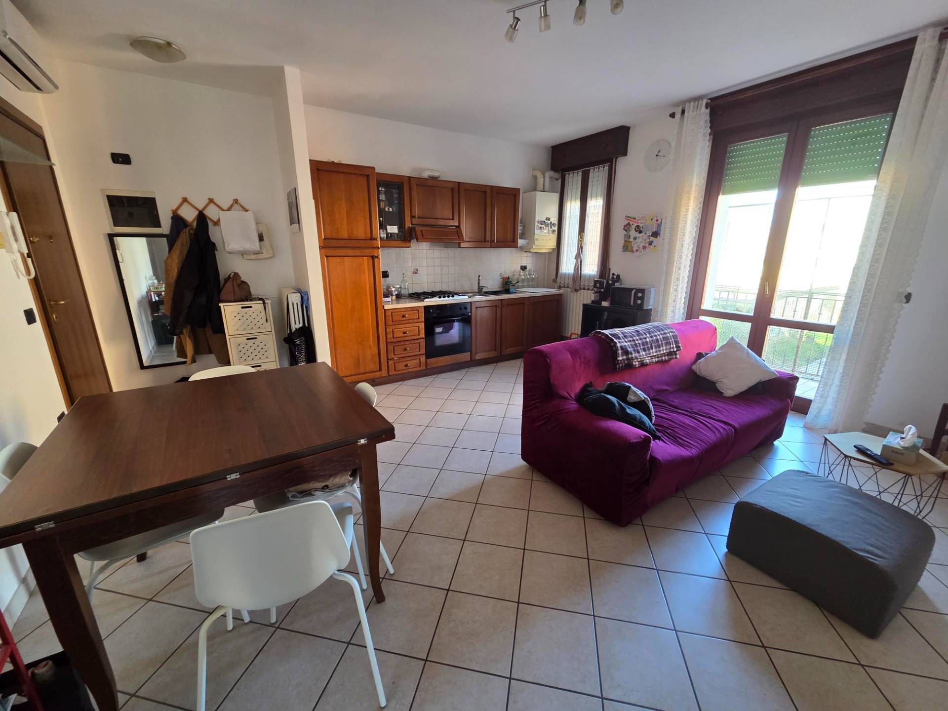 Appartamento al 1 Piano in vendita a Mirandola