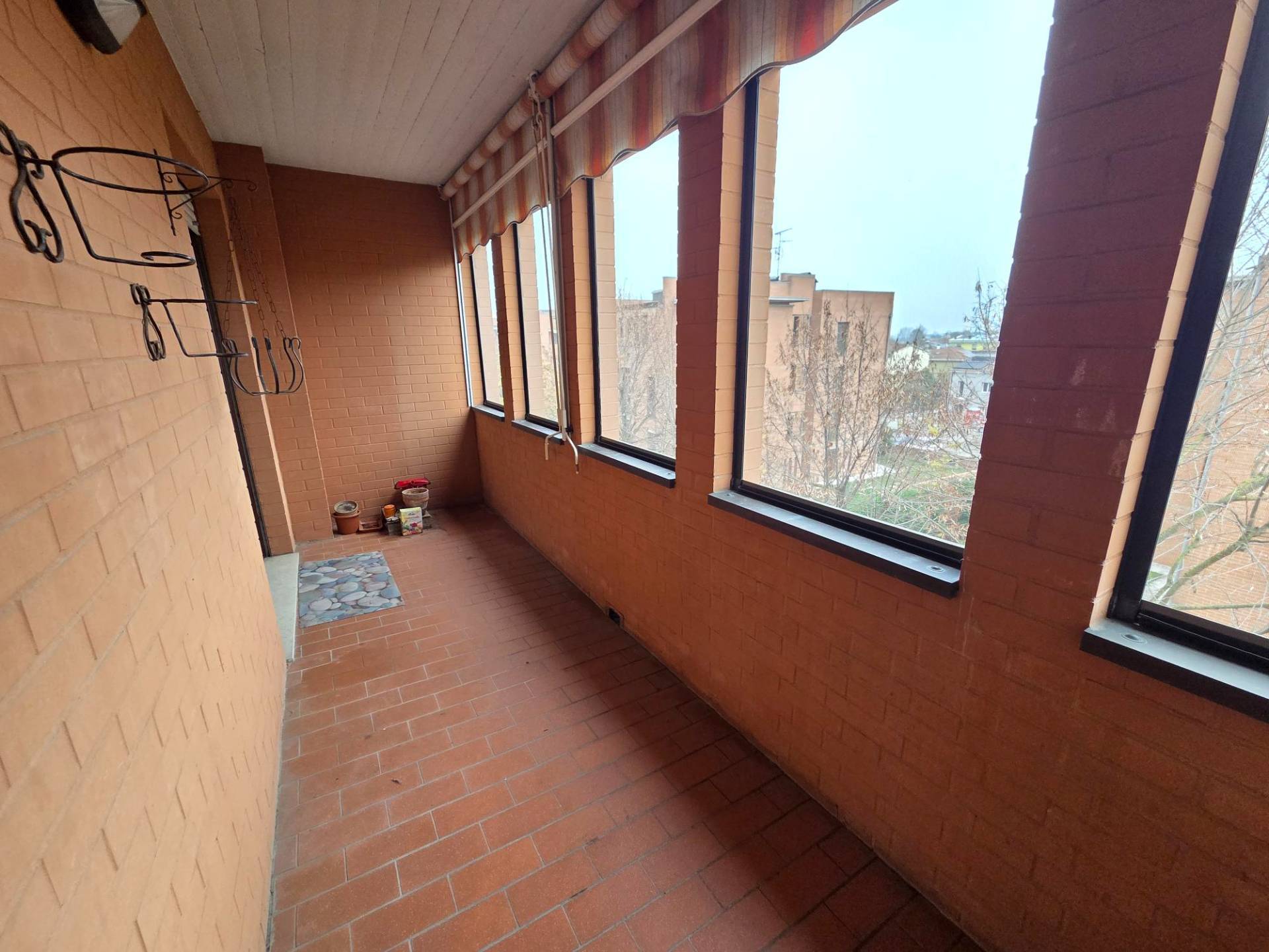 Appartamento al 1 Piano in vendita a Mirandola