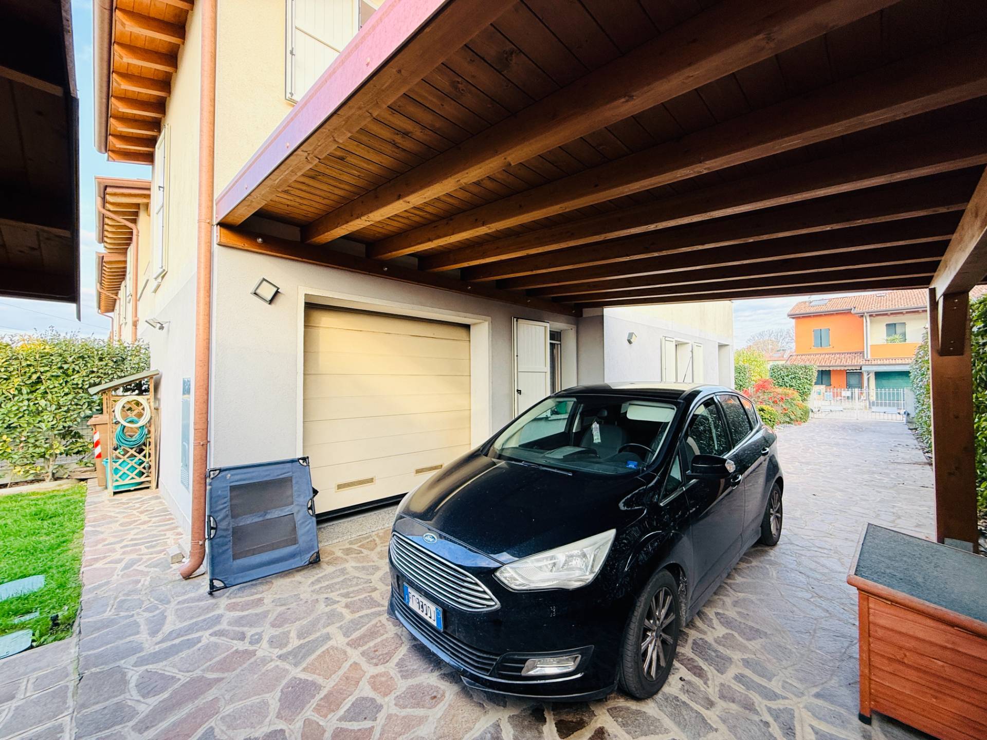 Villa di Testa in vendita a Borgo Mantovano