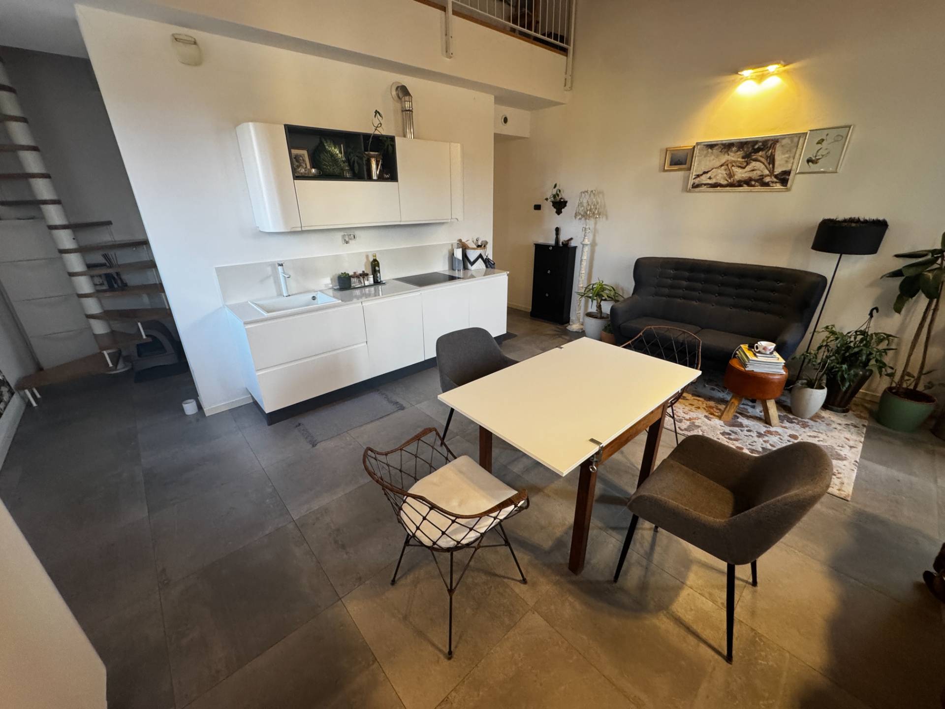 Appartamento con Ingresso Indipendente in vendita a Mirandola