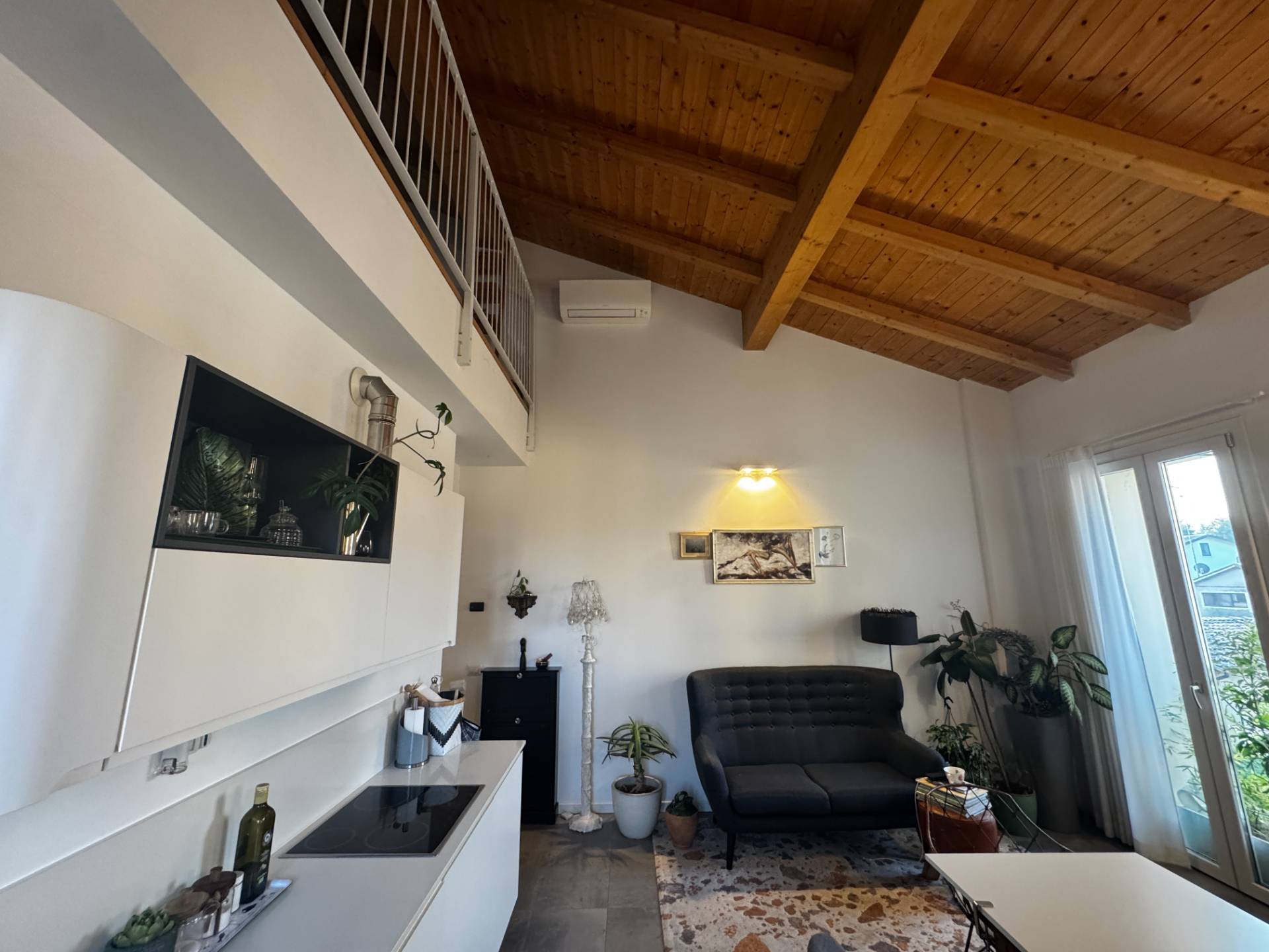 Appartamento con Ingresso Indipendente in vendita a Mirandola