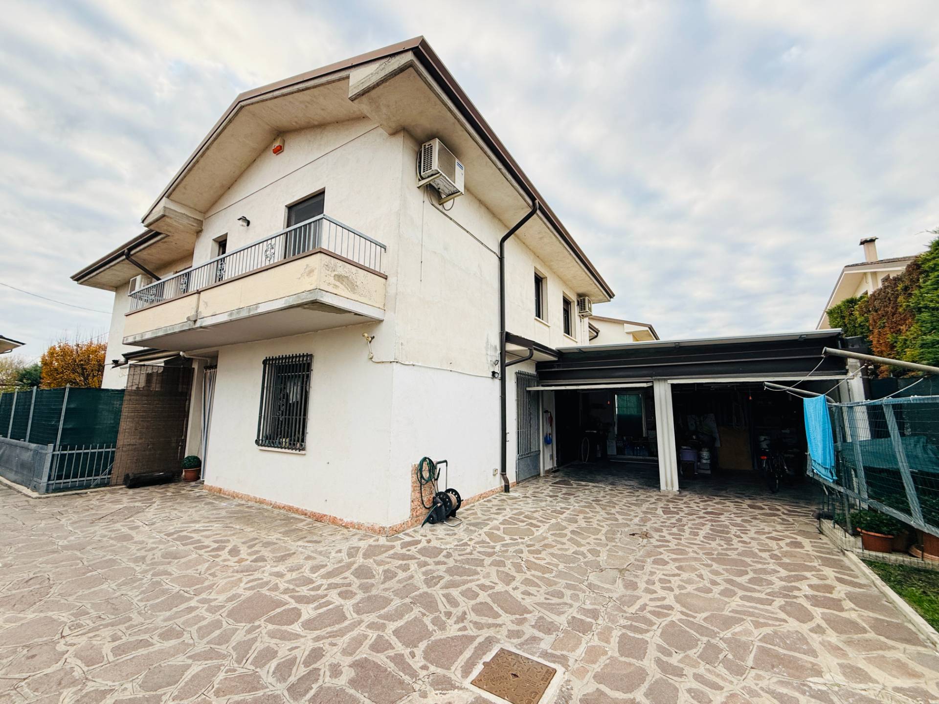 Villetta in vendita a Poggio Rusco