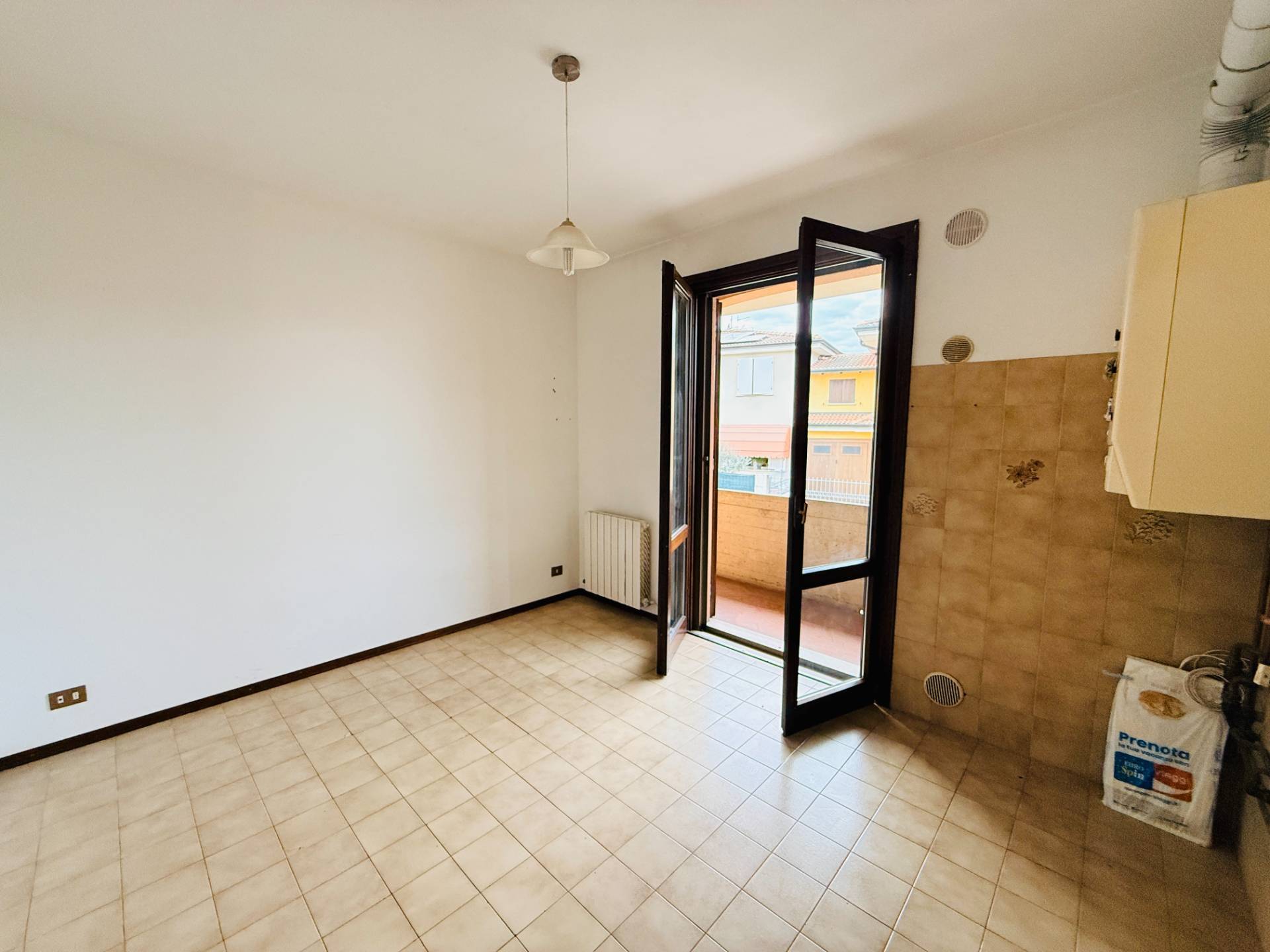 Appartamento al Piano Rialzato in vendita a Poggio Rusco