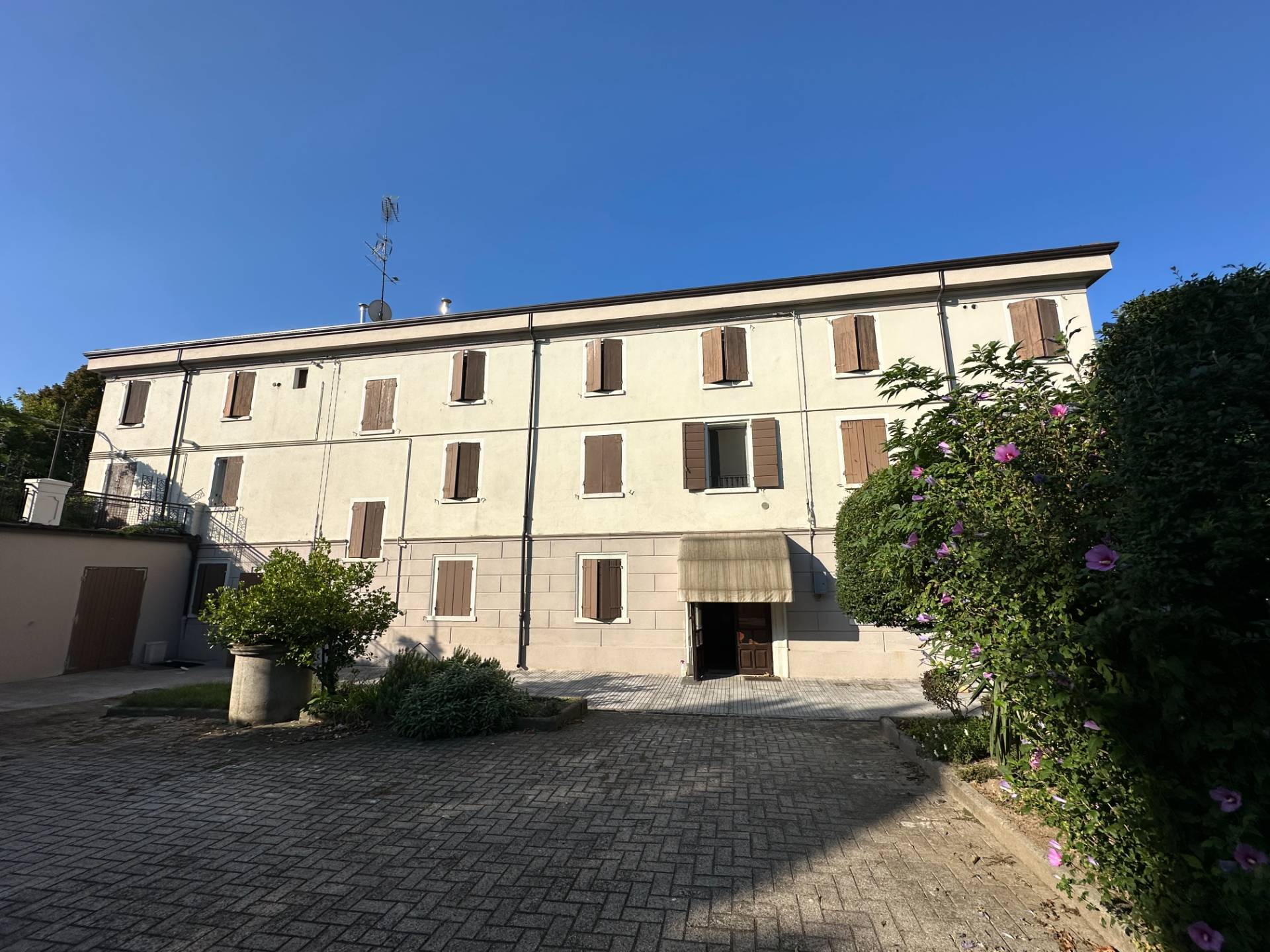 Villa Bifamiliare in vendita a Cavezzo