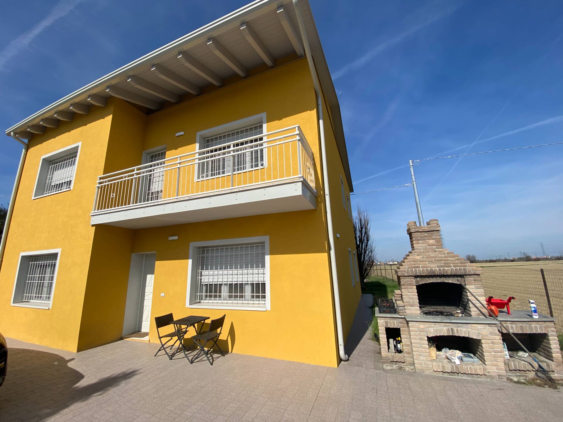 Villa in vendita a Mirandola