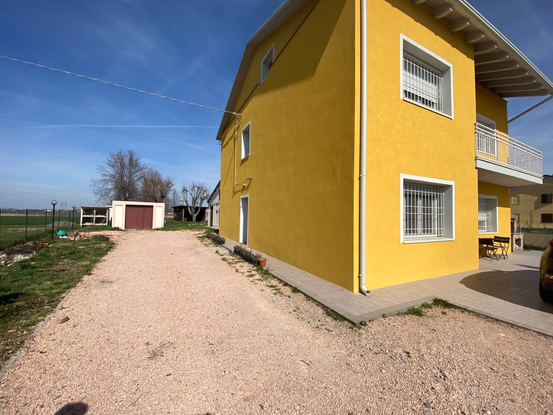 Villa in vendita a Mirandola