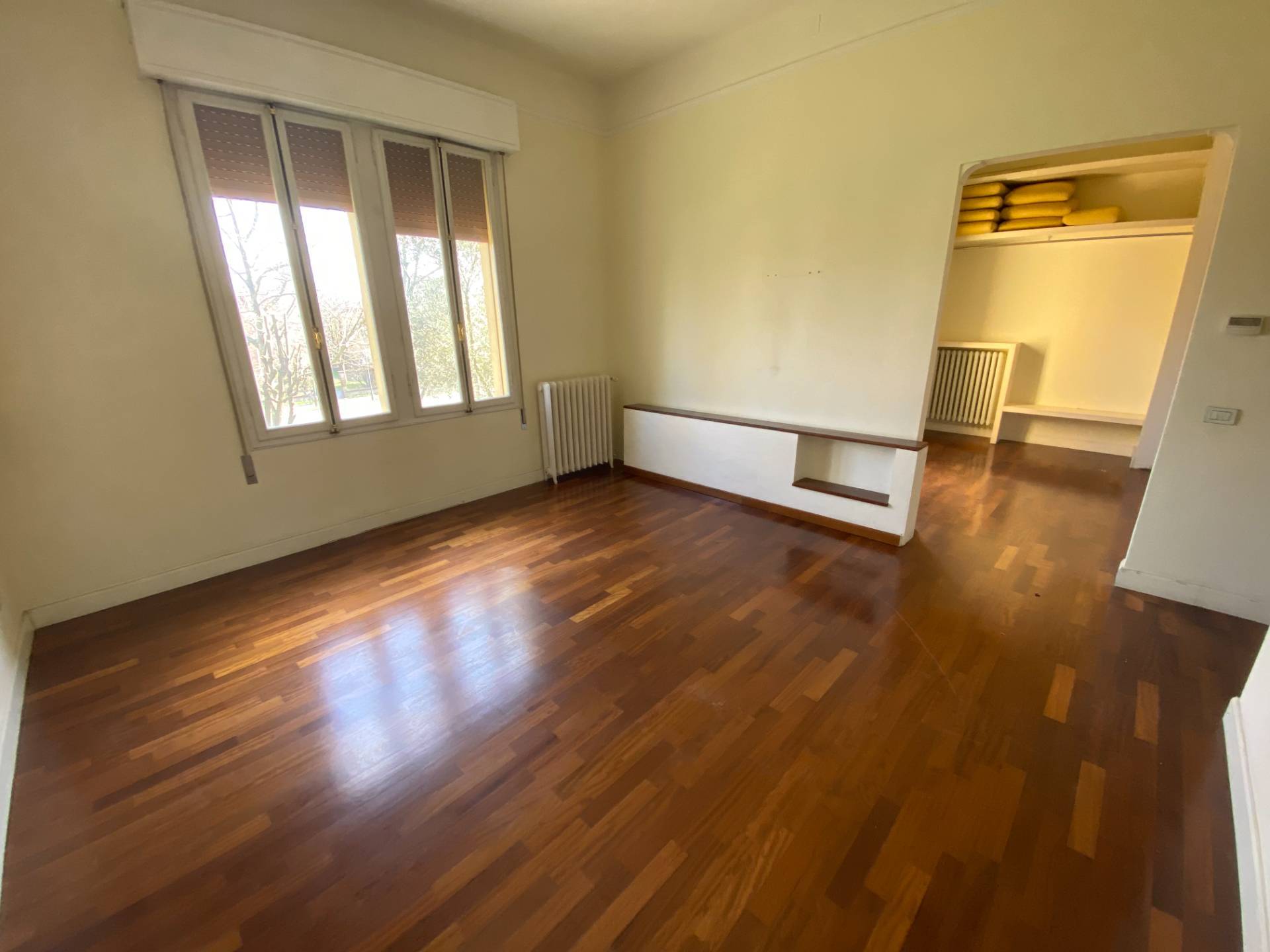 Villa in vendita a Mirandola