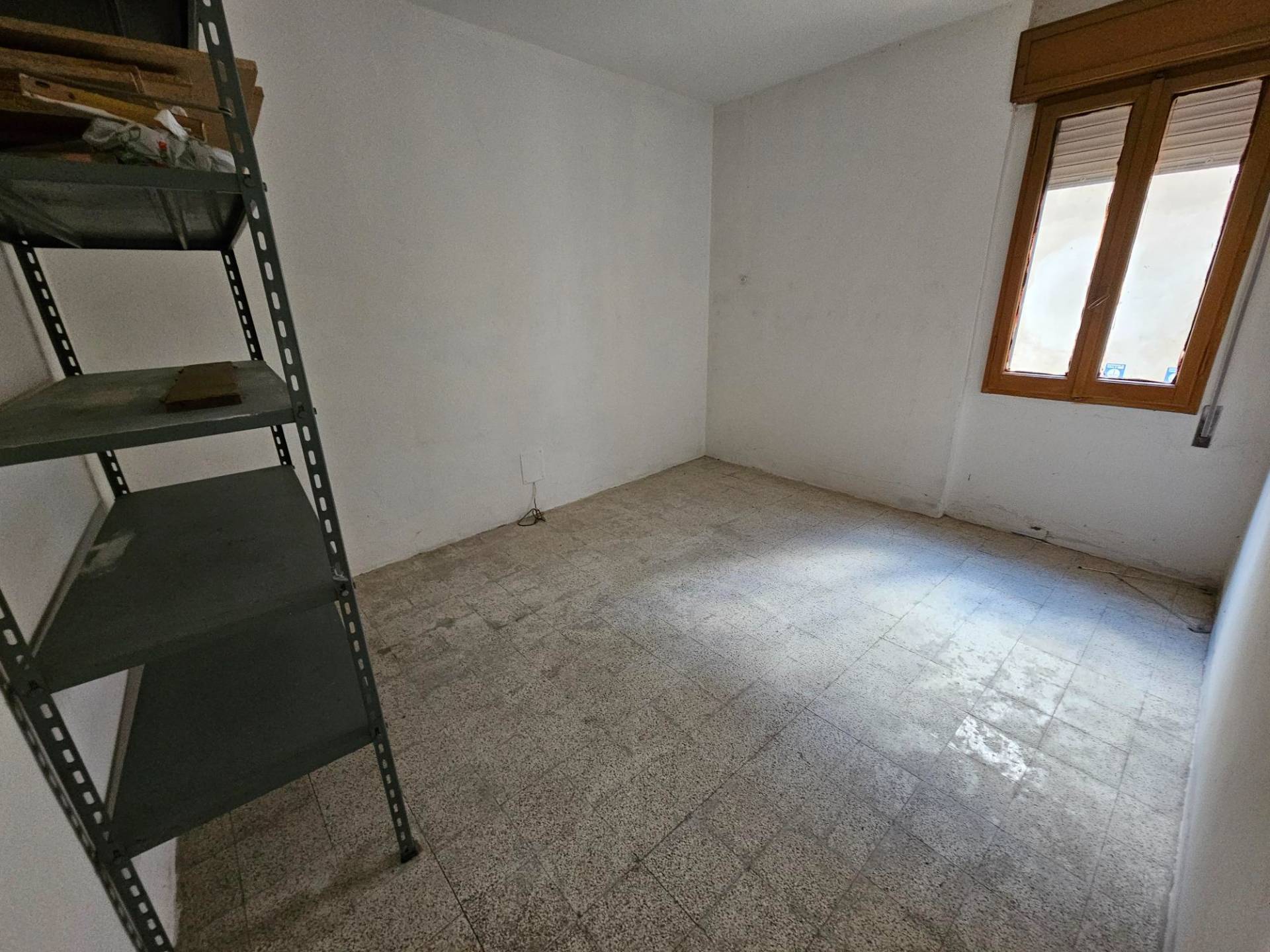 Negozio in vendita a Mirandola