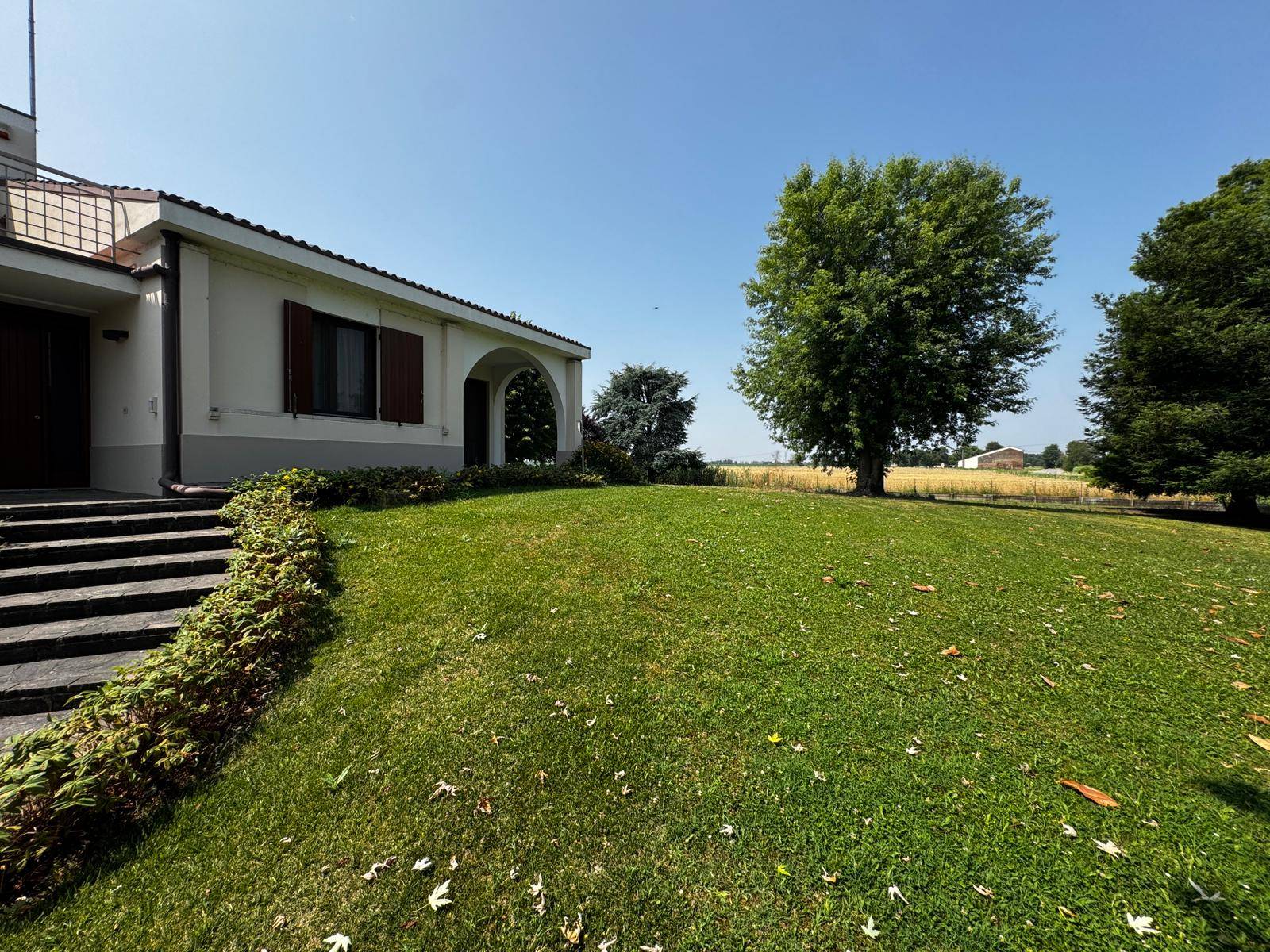 Villa Singola con Piscina in vendita a Poggio Rusco