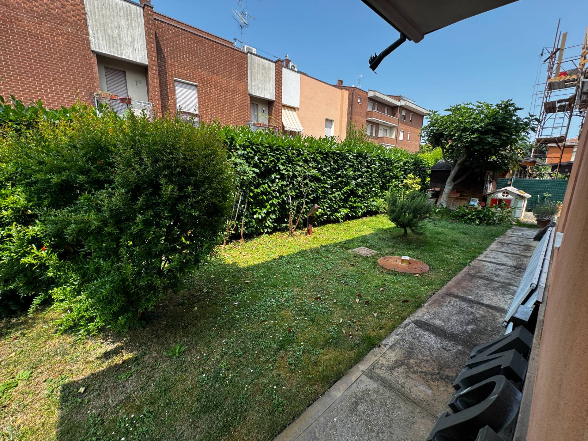 Villa Singola suddivisa in 2 Unit in vendita a Mirandola