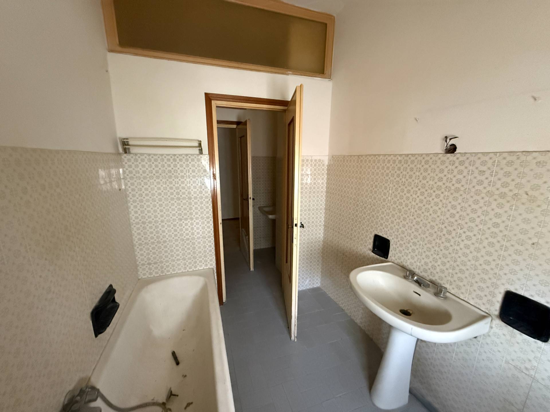 Appartamento al 1� Piano in vendita a Poggio Rusco