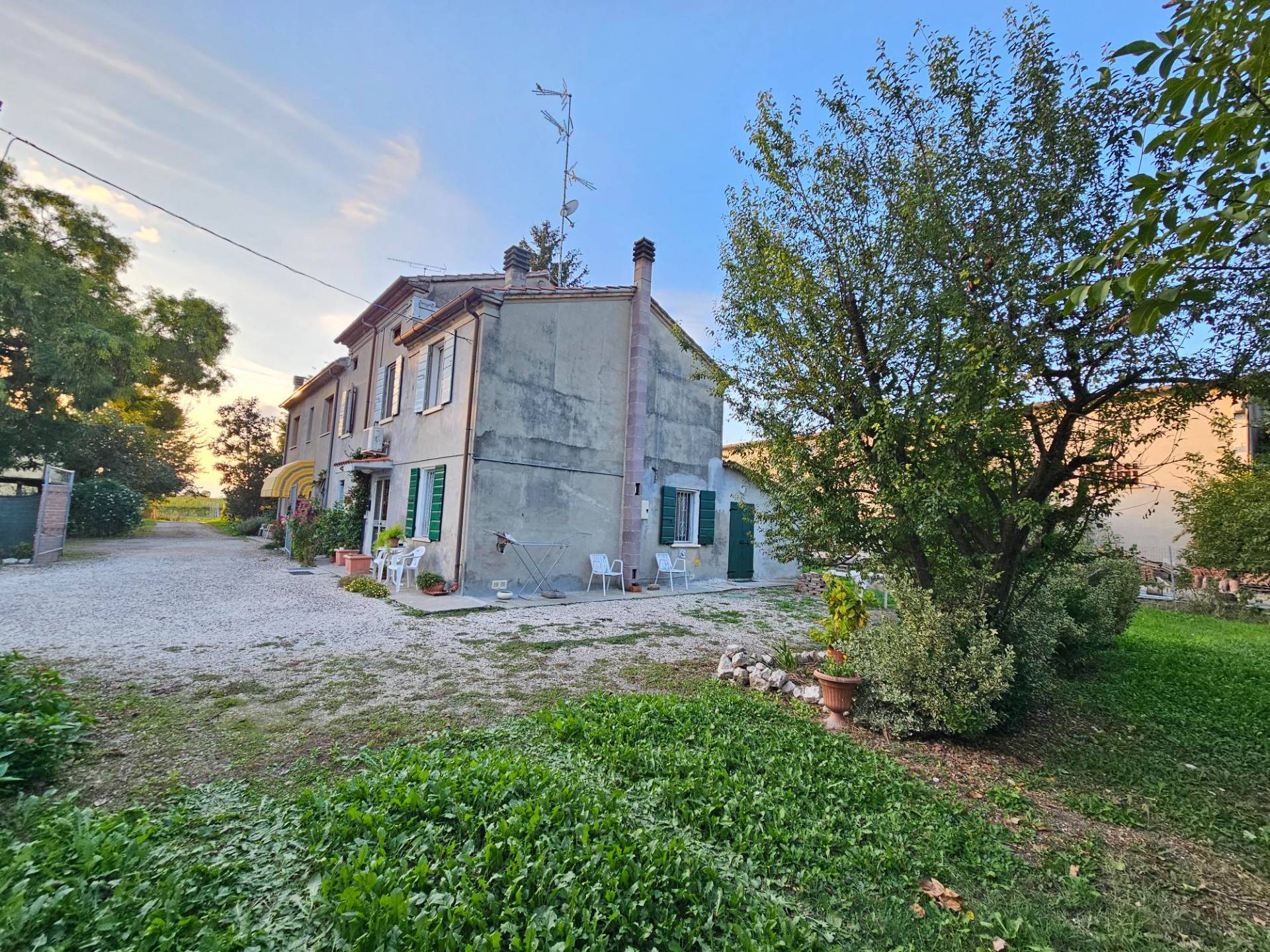 Porzione di Casa in vendita a Mirandola, Gavello
