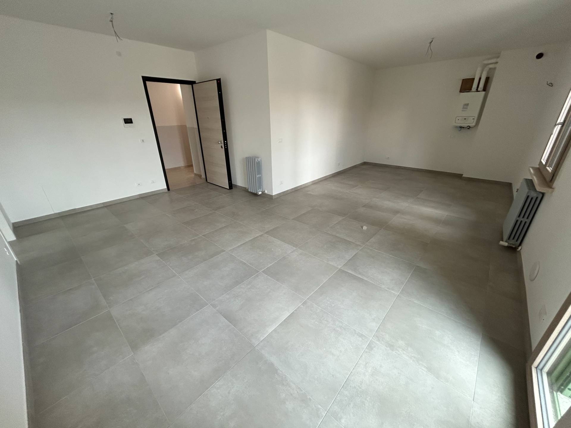 Appartamento al 1� Piano in vendita a Poggio Rusco