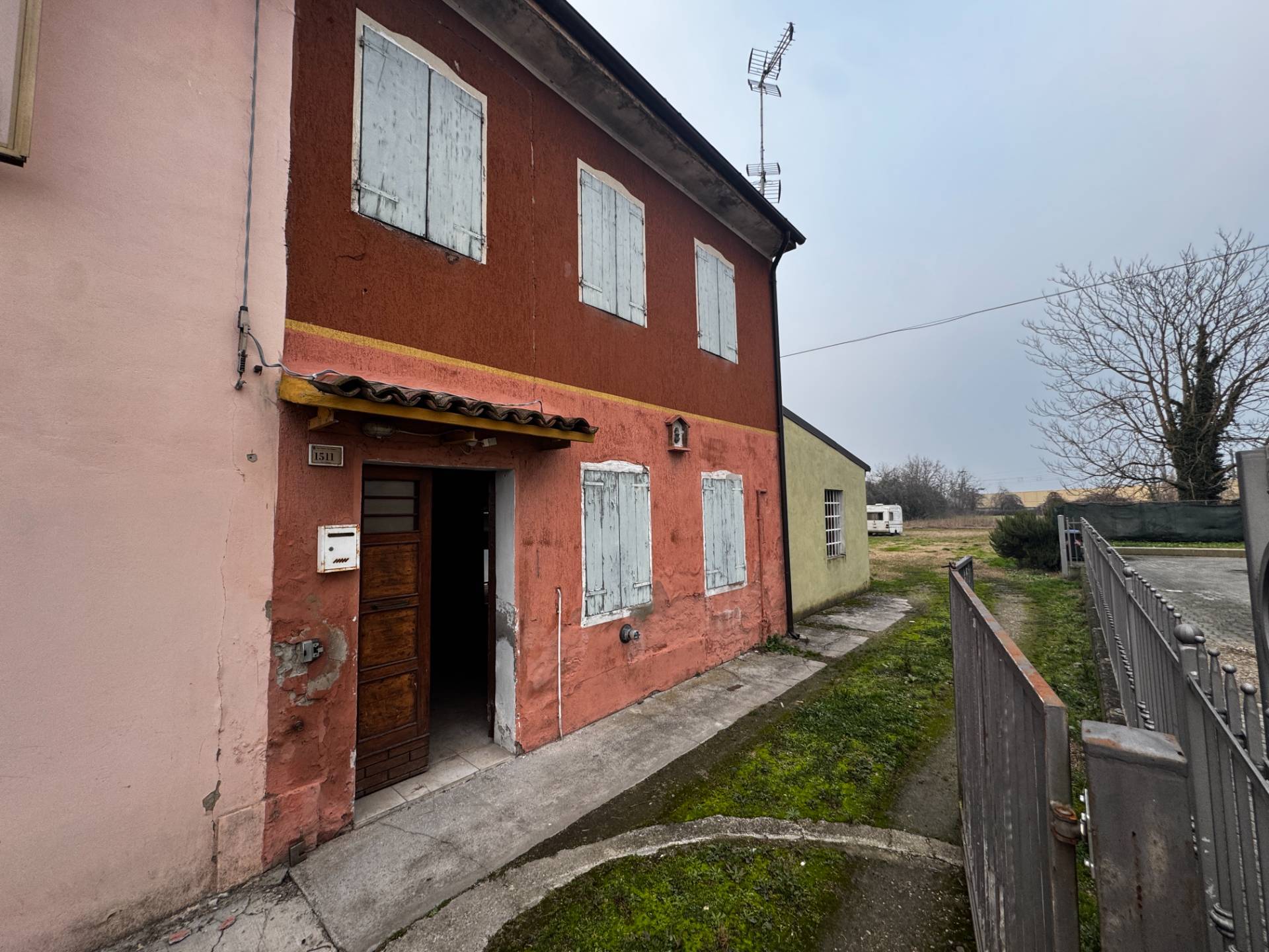Porzione di Casa con Giardino in vendita a San Felice sul Panaro, San Biagio