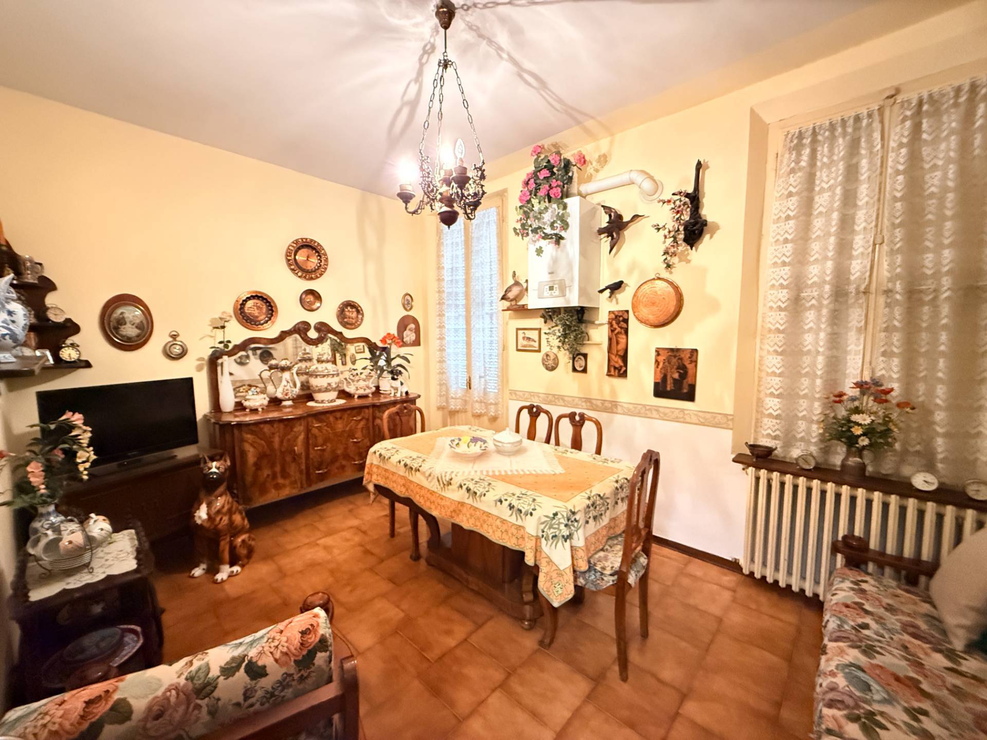 Appartamento al 1� Piano in vendita a Poggio Rusco