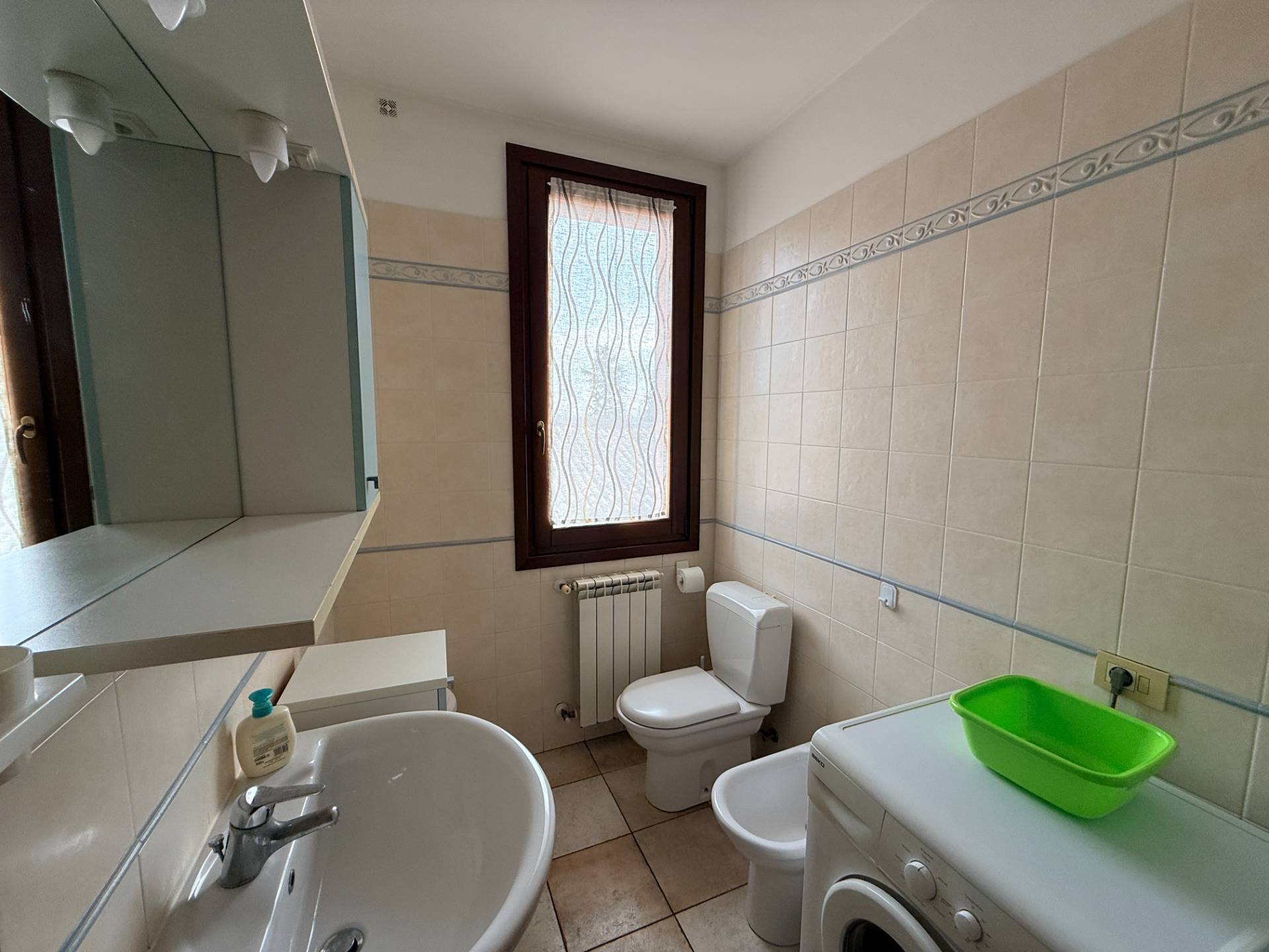 Appartamento al 1� Piano in vendita a Poggio Rusco