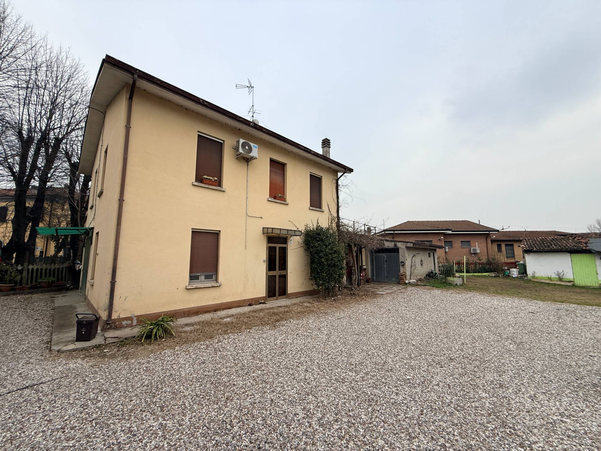 Casa Singola in vendita a Poggio Rusco