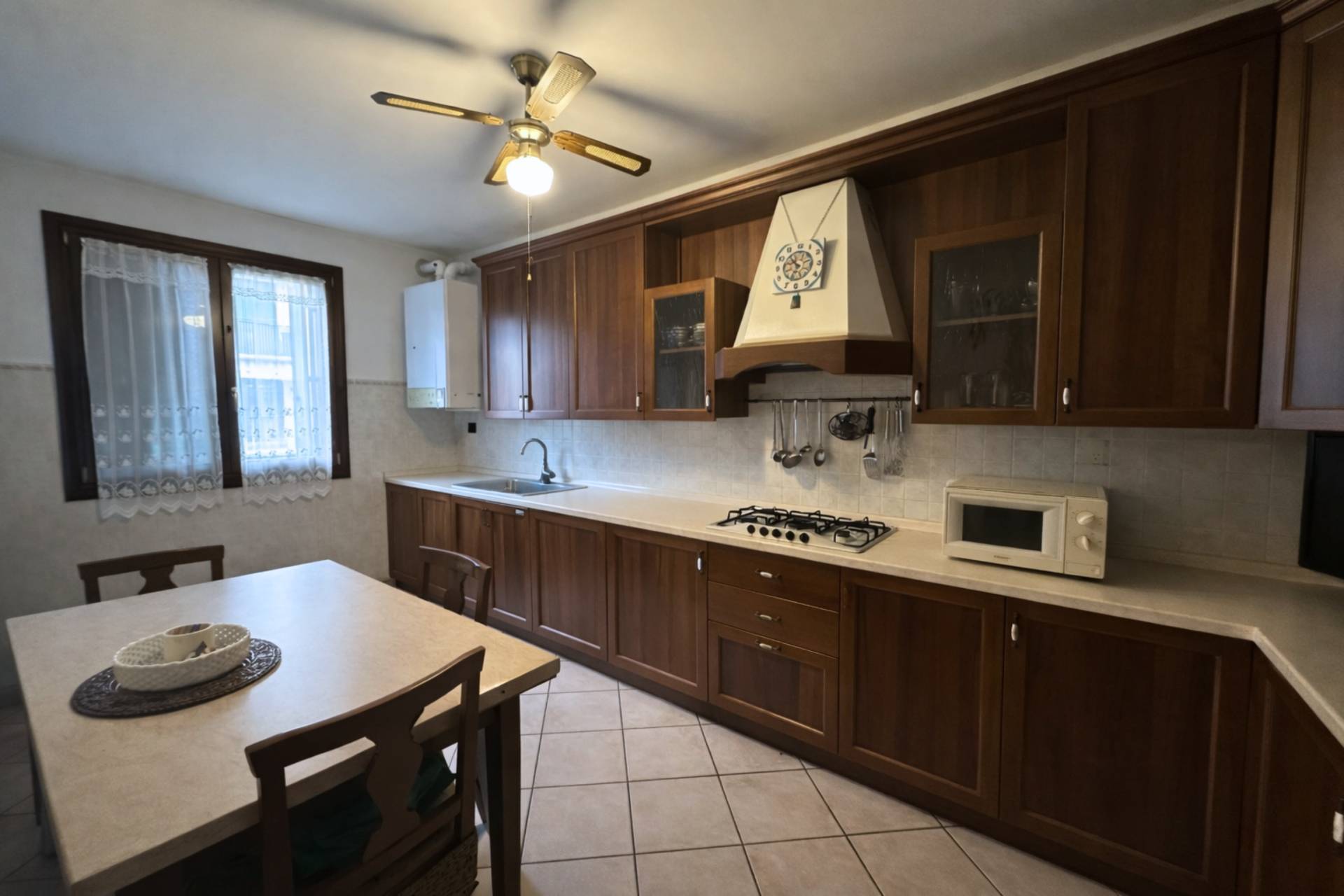 Appartamento al 1� Piano in vendita a Mirandola, Cividale