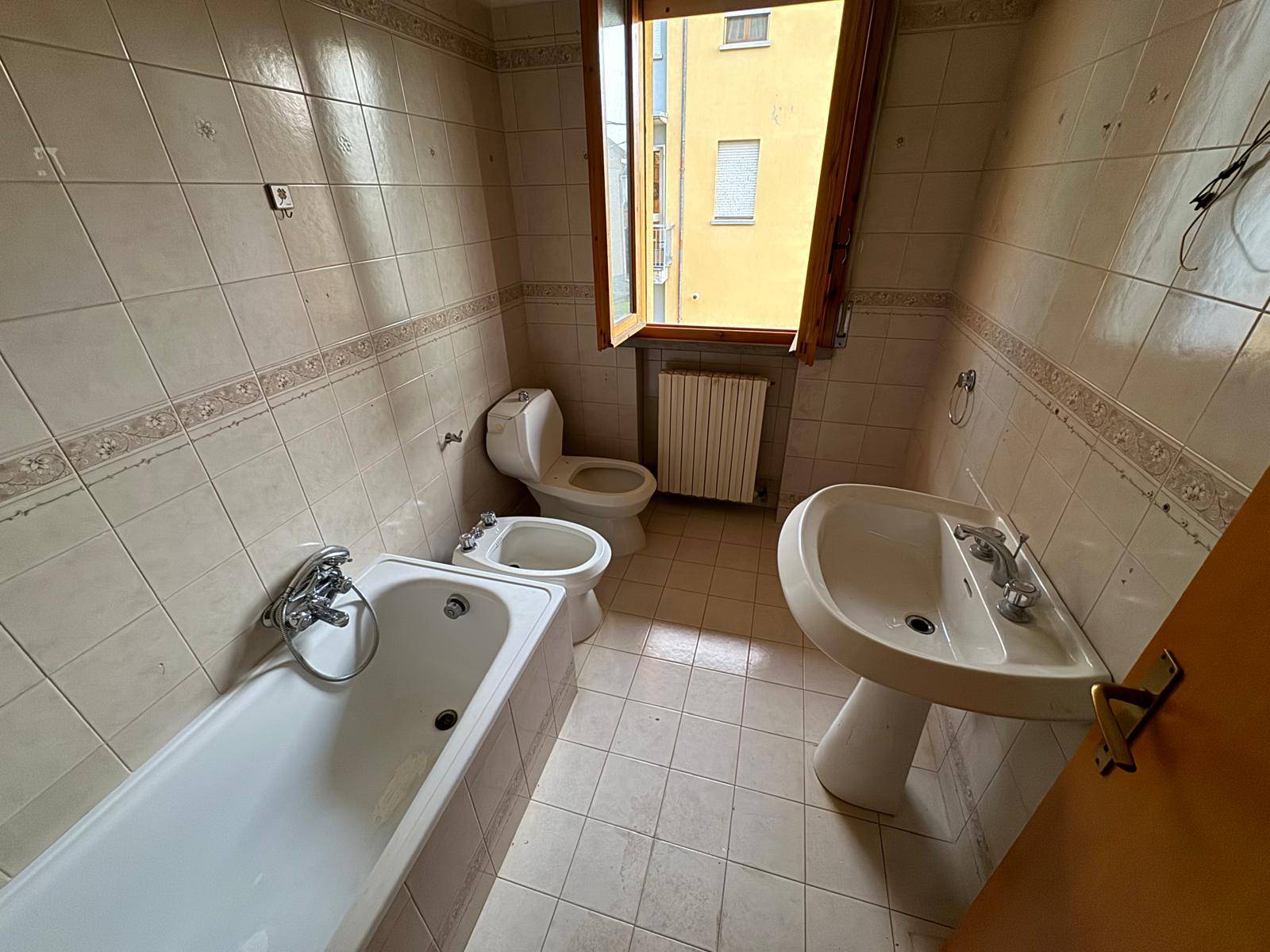 Appartamento con Ingresso Indipendente e Giardino Privato in vendita a Concordia sulla Secchia