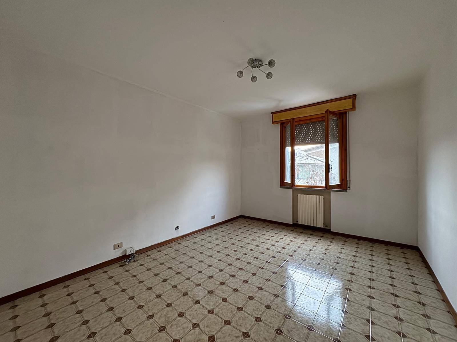 Appartamento con Ingresso Indipendente e Giardino Privato in vendita a Concordia sulla Secchia