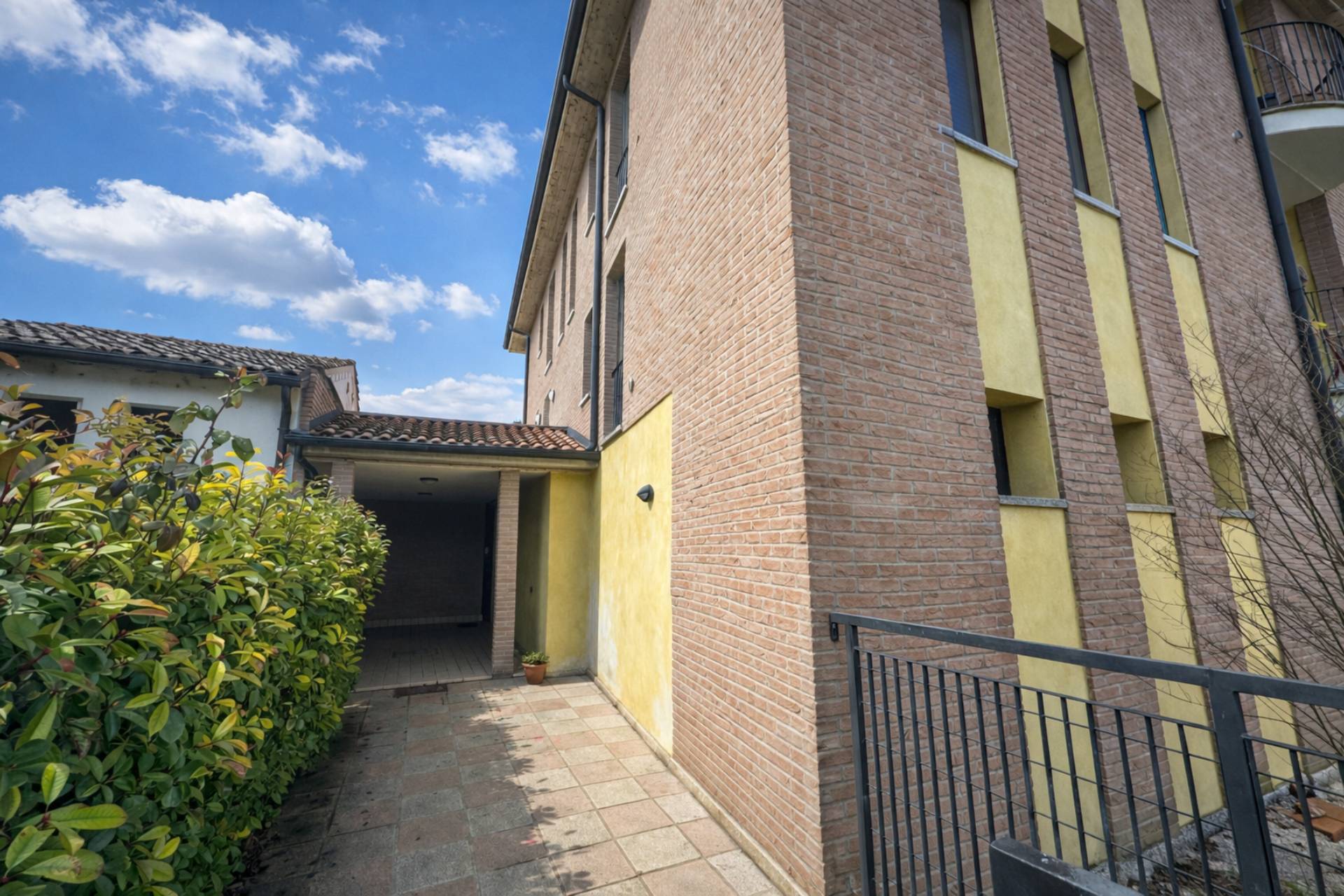 Appartamento al 2� ed ultimo Piano in vendita a Mirandola