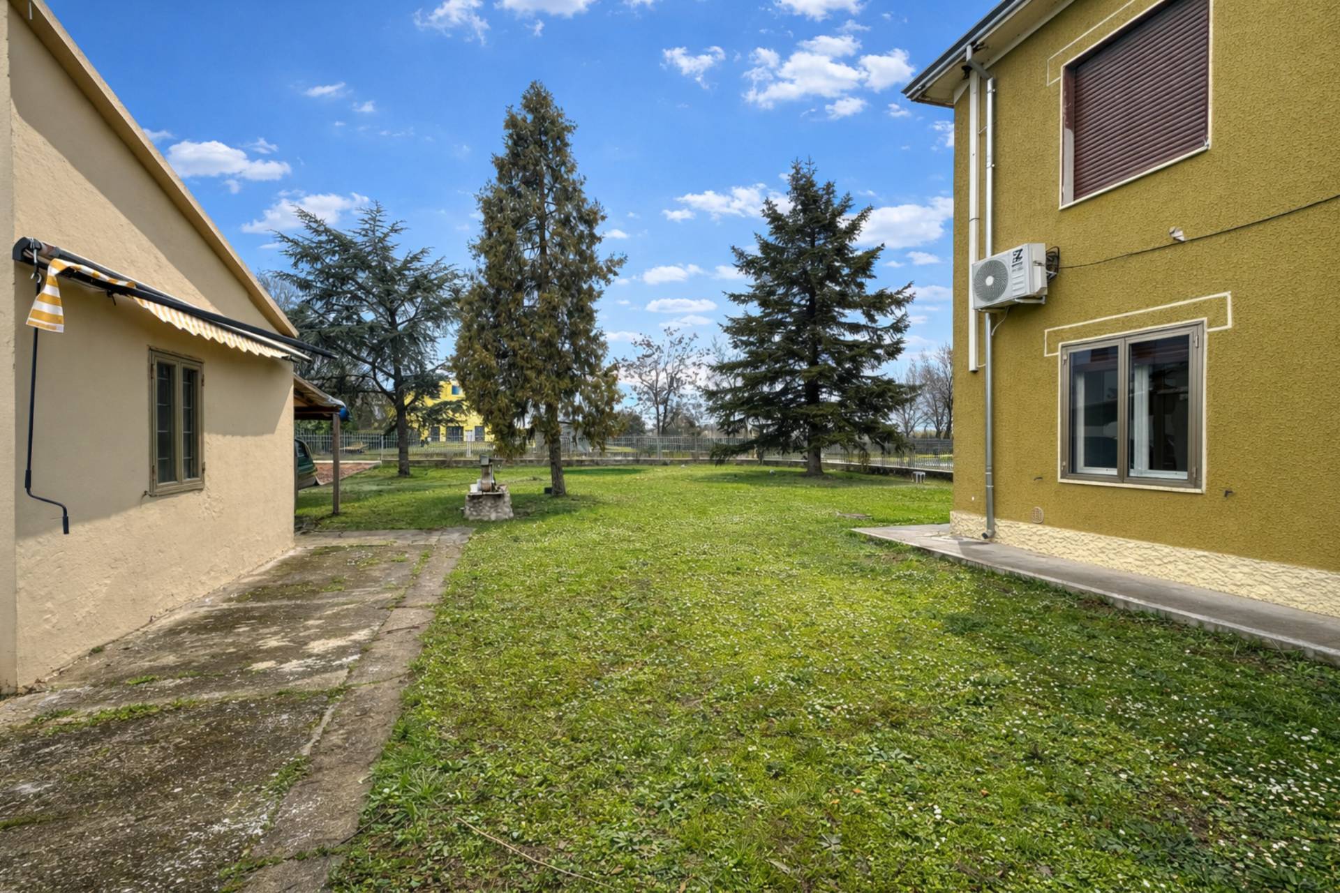 Casa Singola in vendita a Mirandola, Gavello