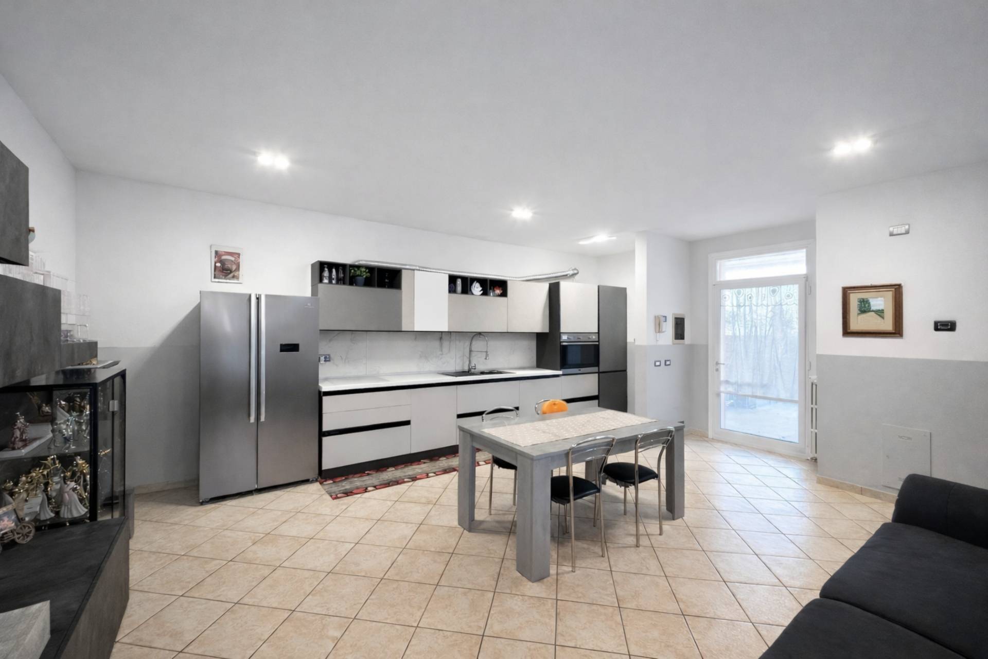 Appartamento con Ingresso Indipendente e Giardino Privato in vendita a San Prospero