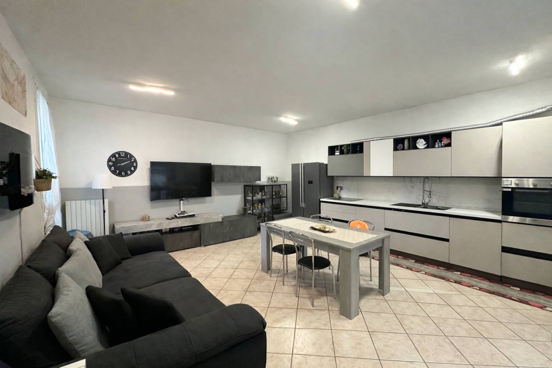 Appartamento con Ingresso Indipendente e Giardino Privato in vendita a San Prospero